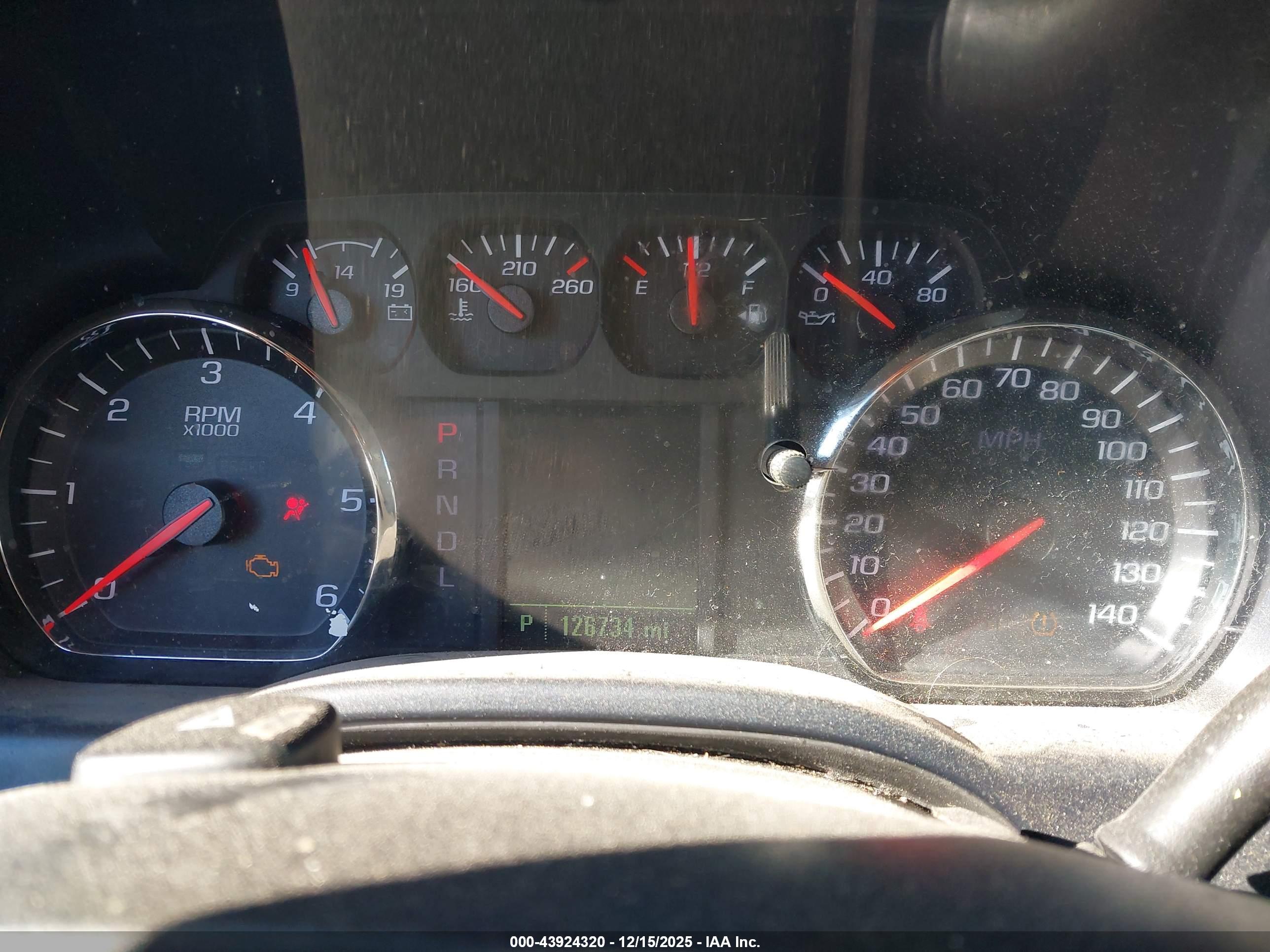 CHEVROLET SILVERADO image 7