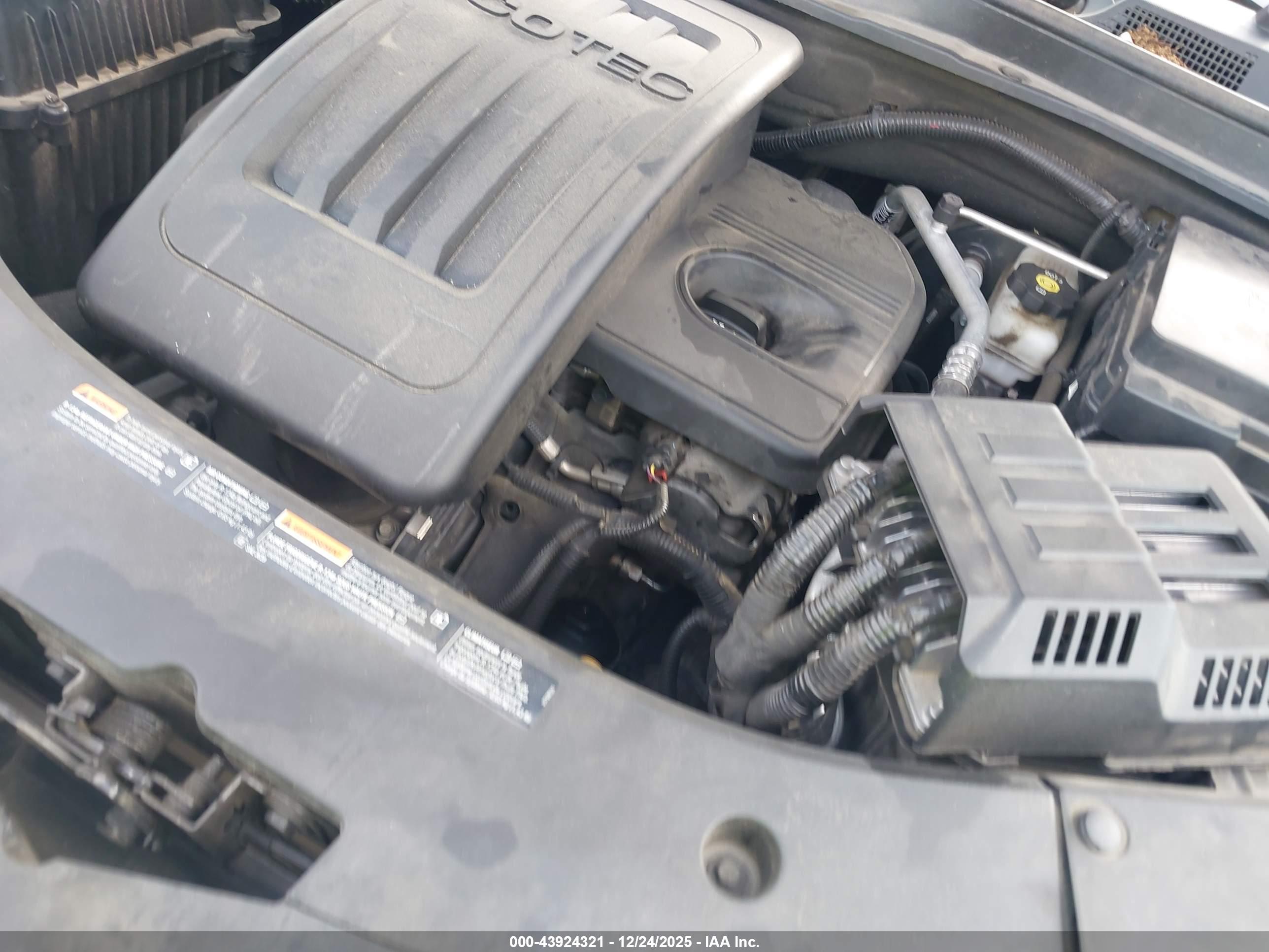 CHEVROLET EQUINOX image 10