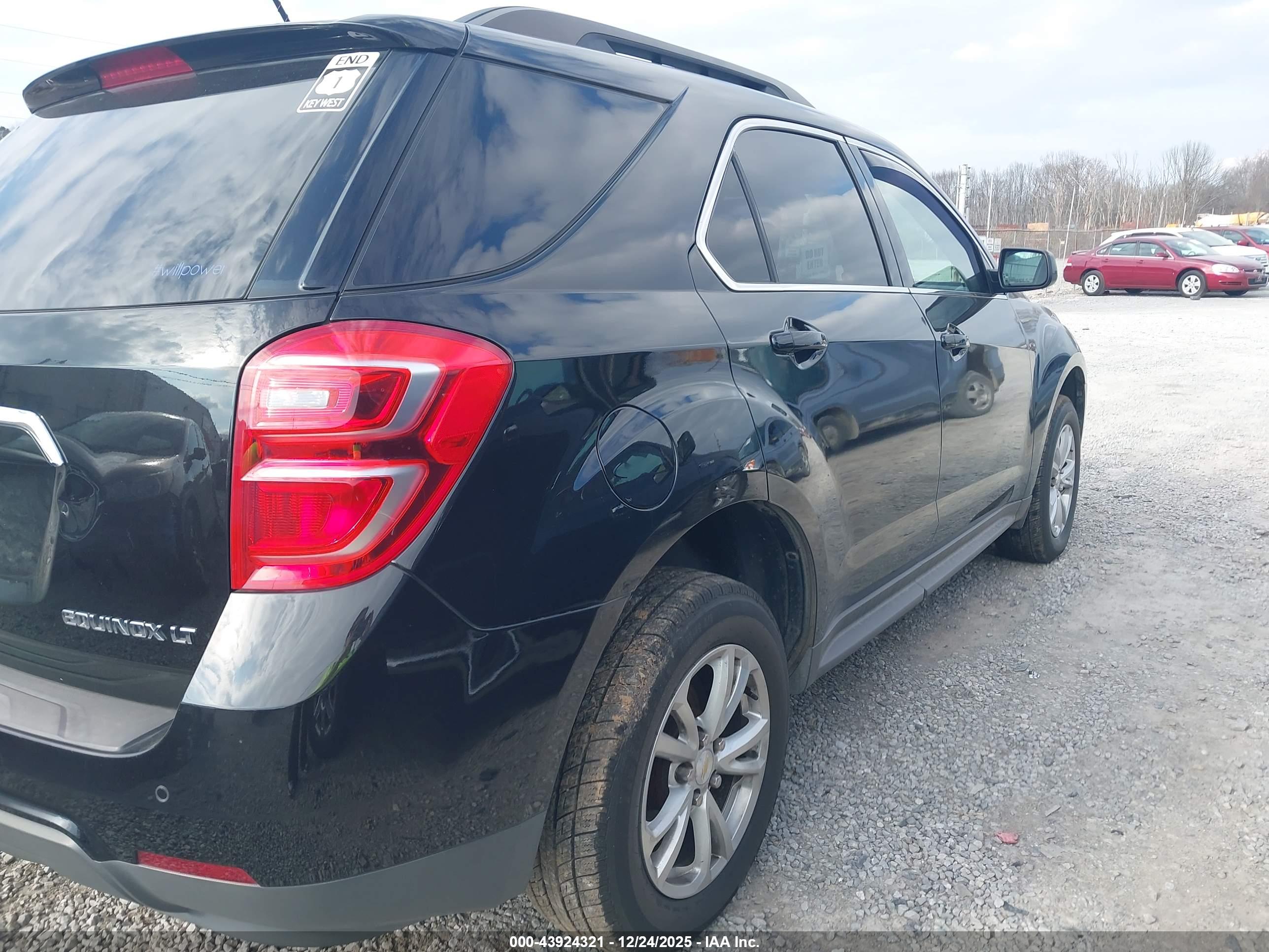 CHEVROLET EQUINOX image 4