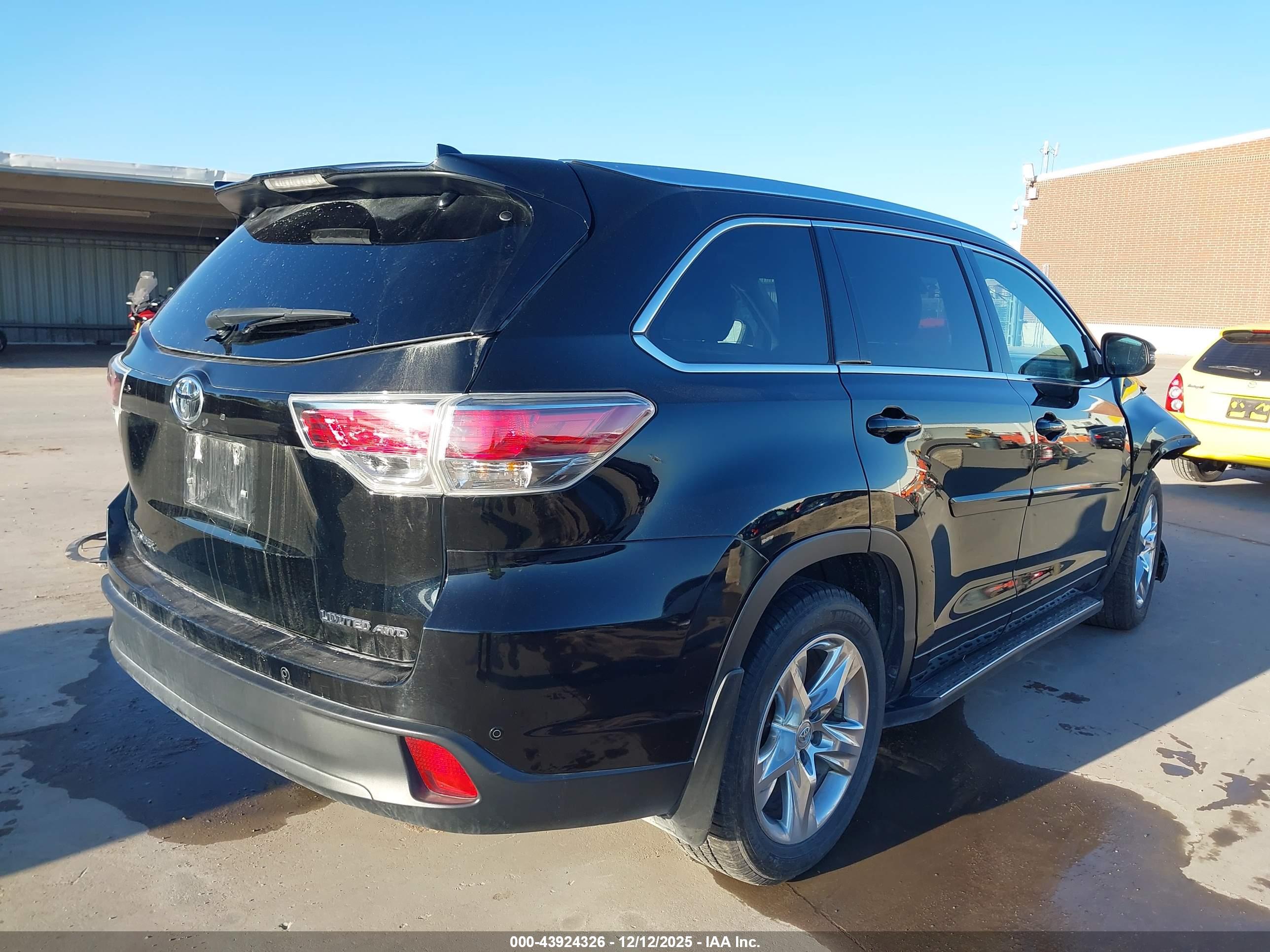 TOYOTA HIGHLANDER image 4