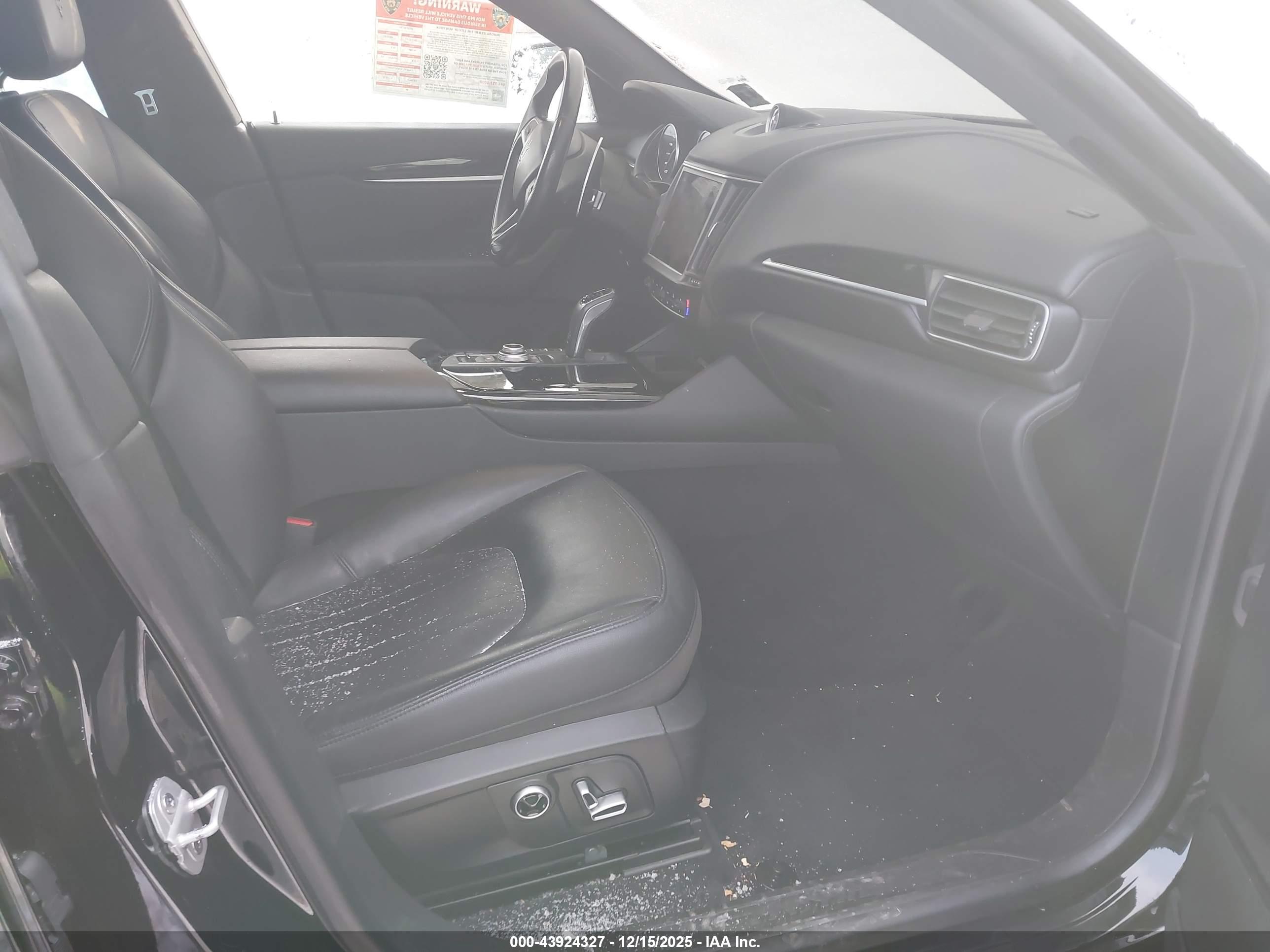 MASERATI LEVANTE image 5