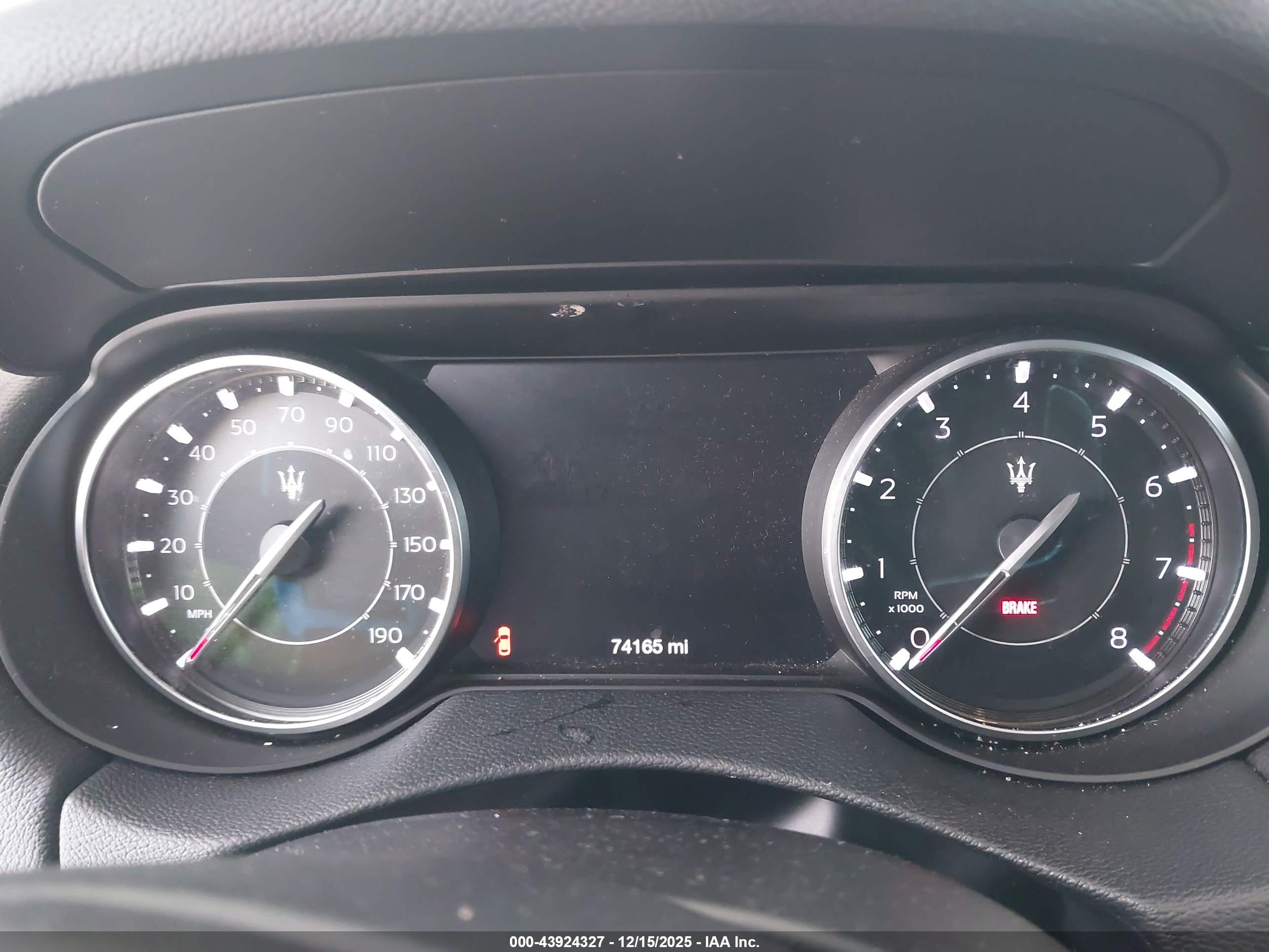 MASERATI LEVANTE image 7