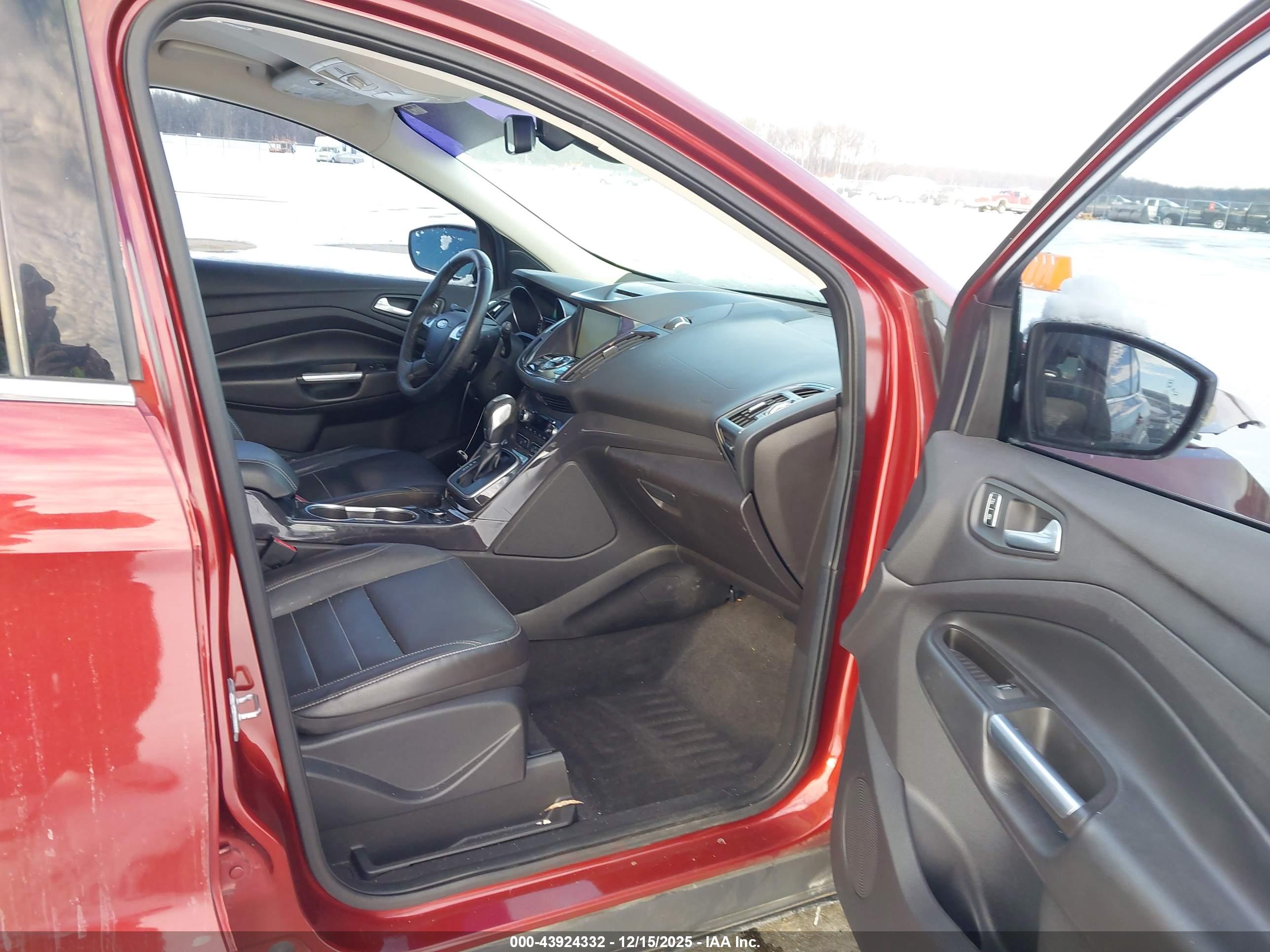 FORD ESCAPE image 5