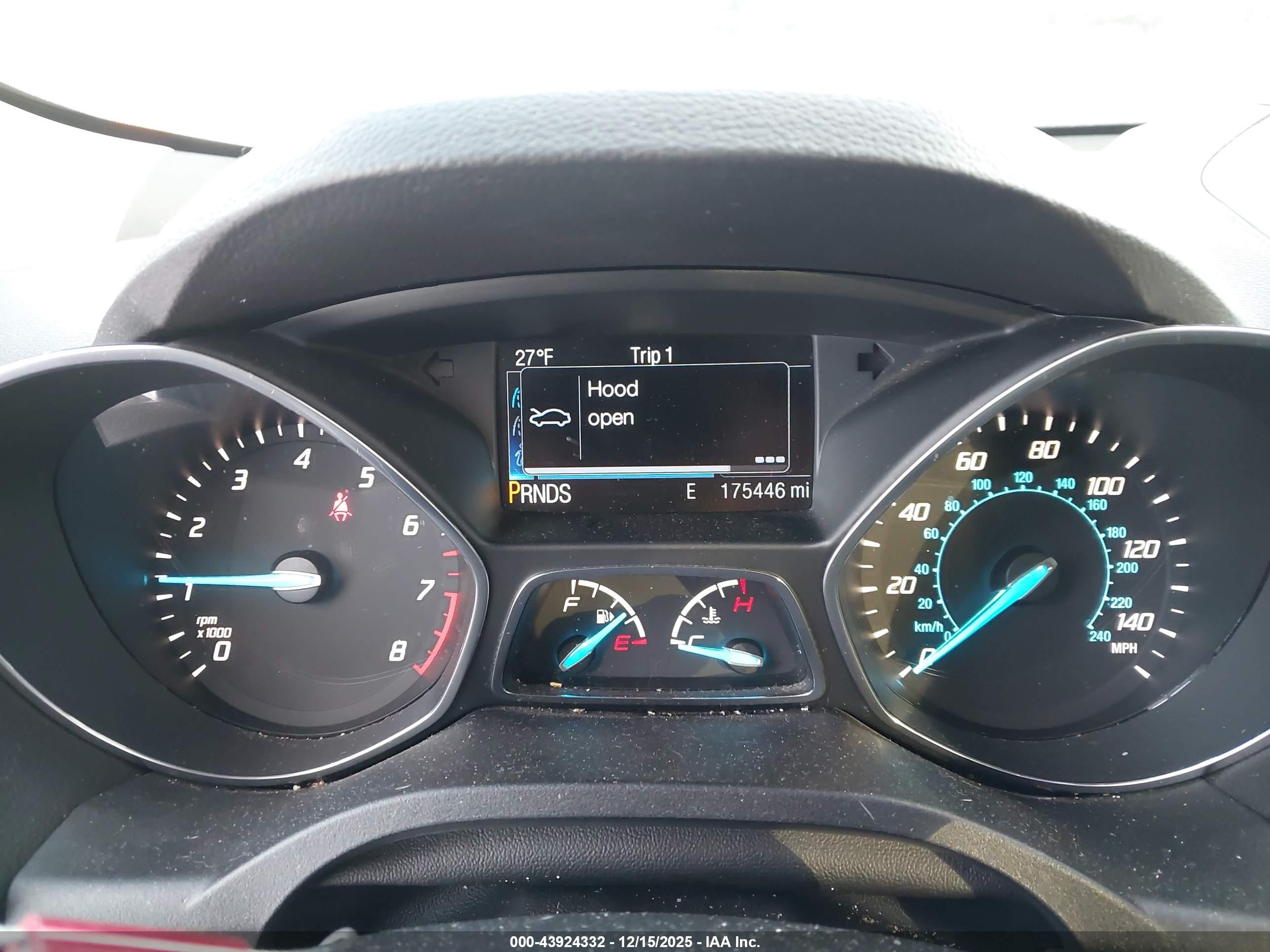 FORD ESCAPE image 7