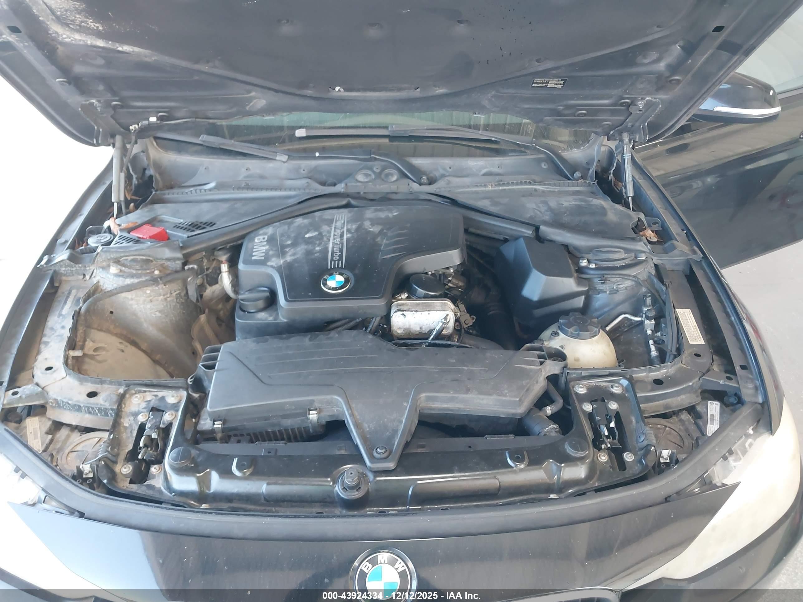 BMW 328I image 10