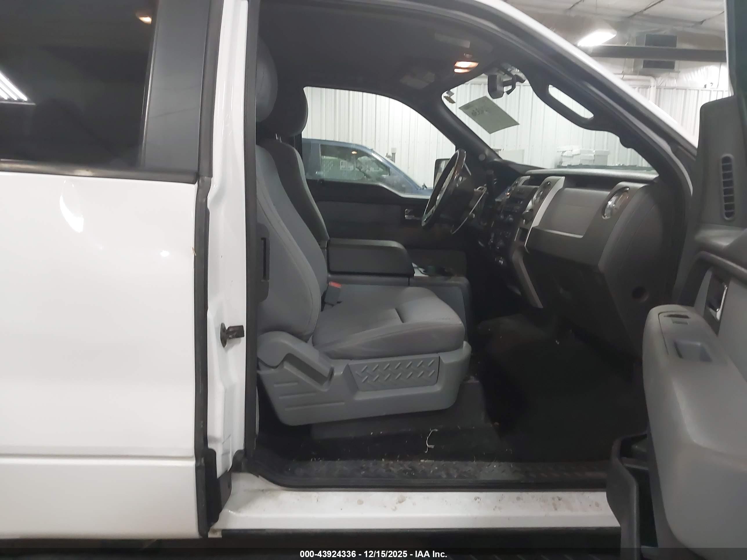 FORD F-150 image 5