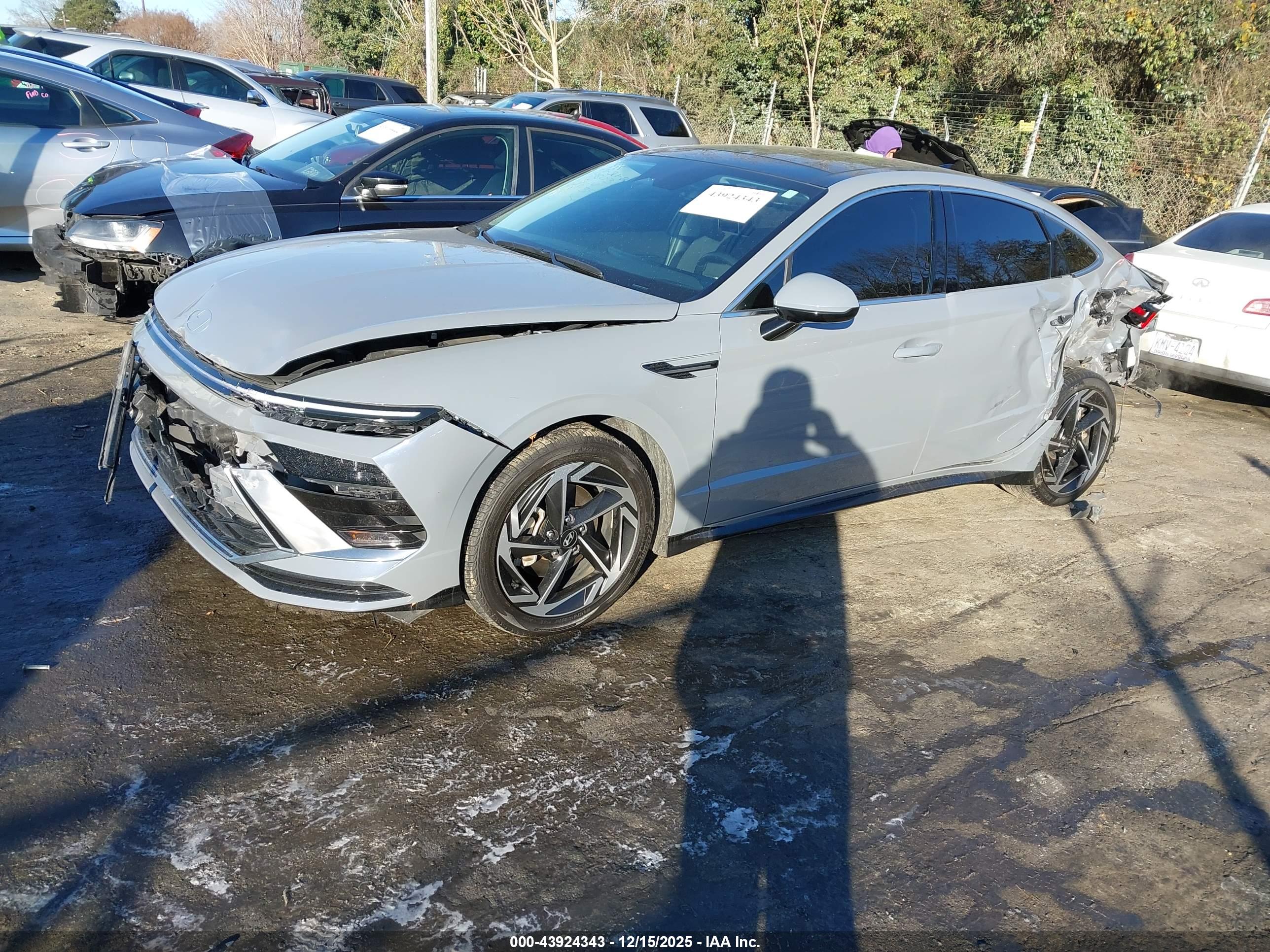 HYUNDAI SONATA image 2