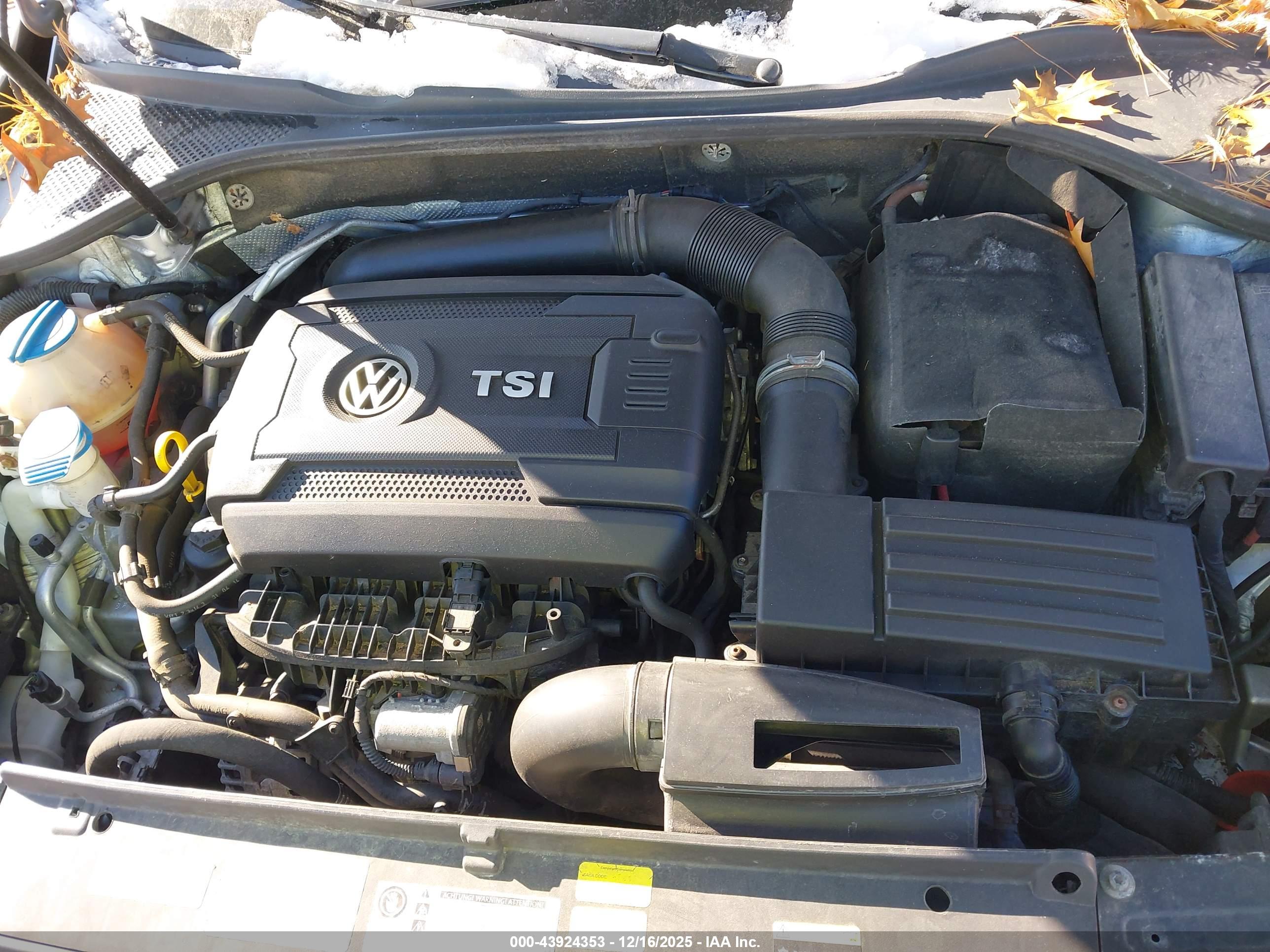 VOLKSWAGEN PASSAT image 10