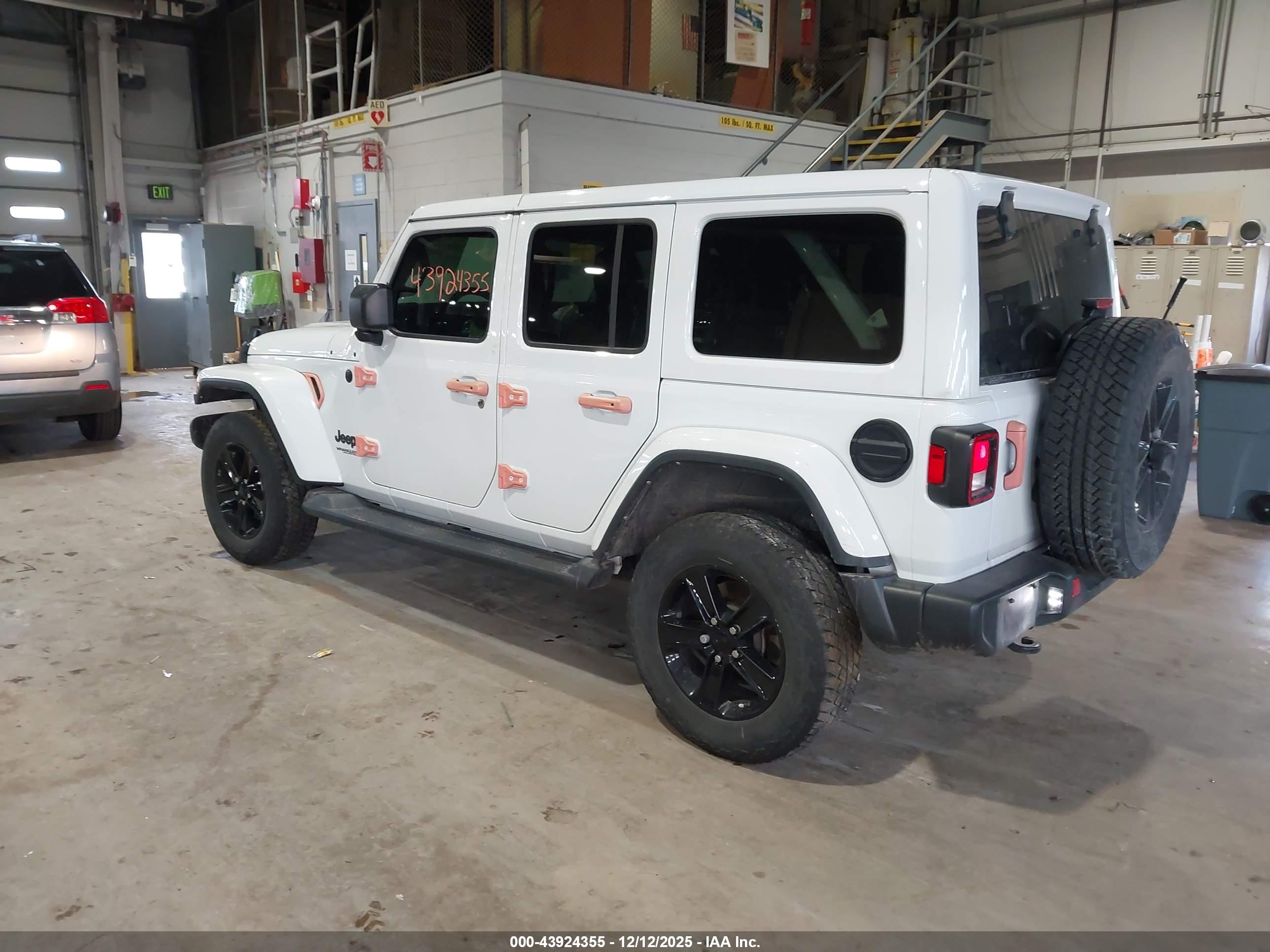 JEEP WRANGLER image 3