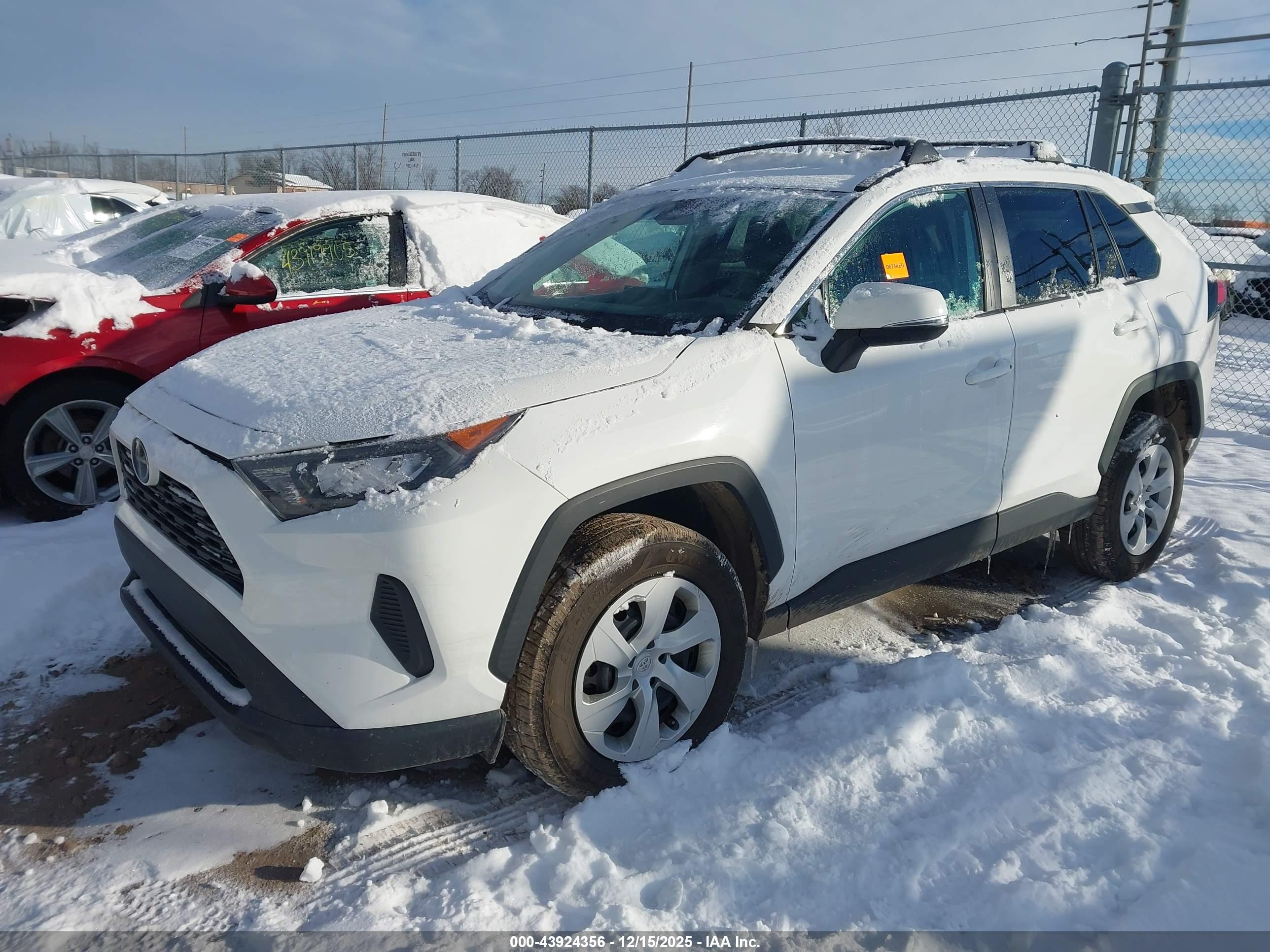 TOYOTA RAV4 image 2