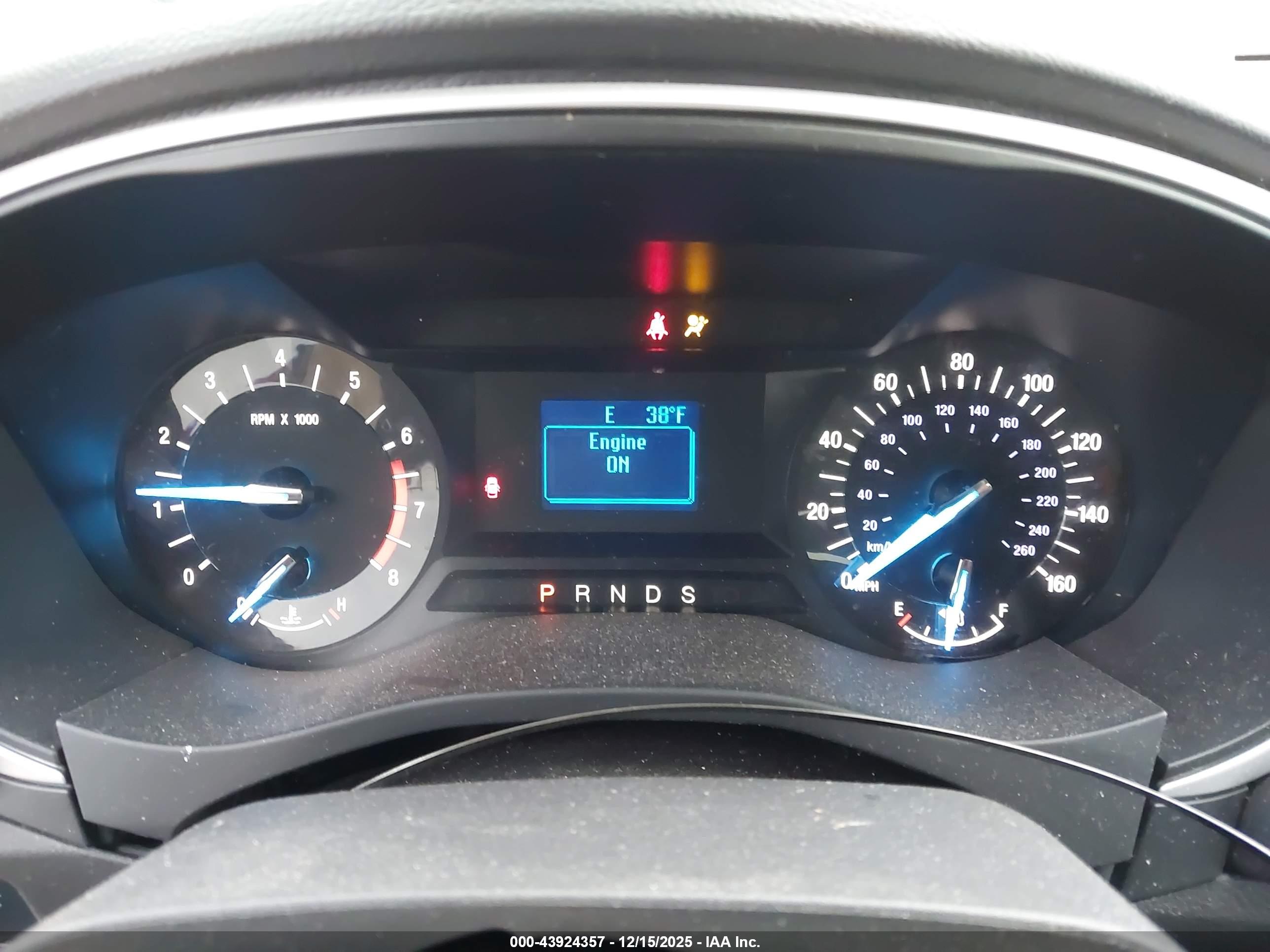 FORD FUSION image 7
