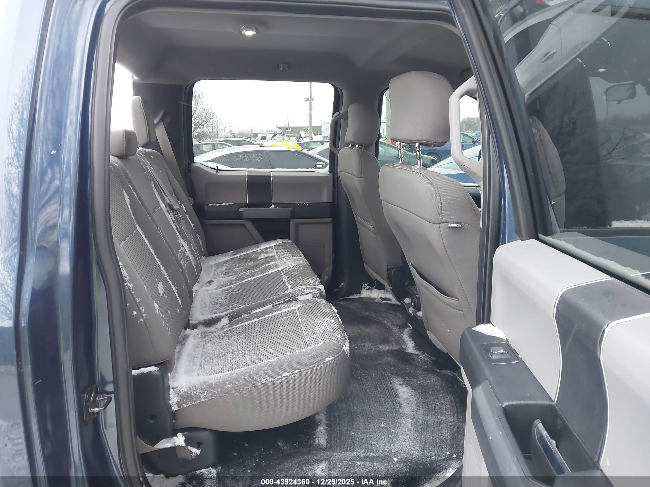 FORD F-150 image 8
