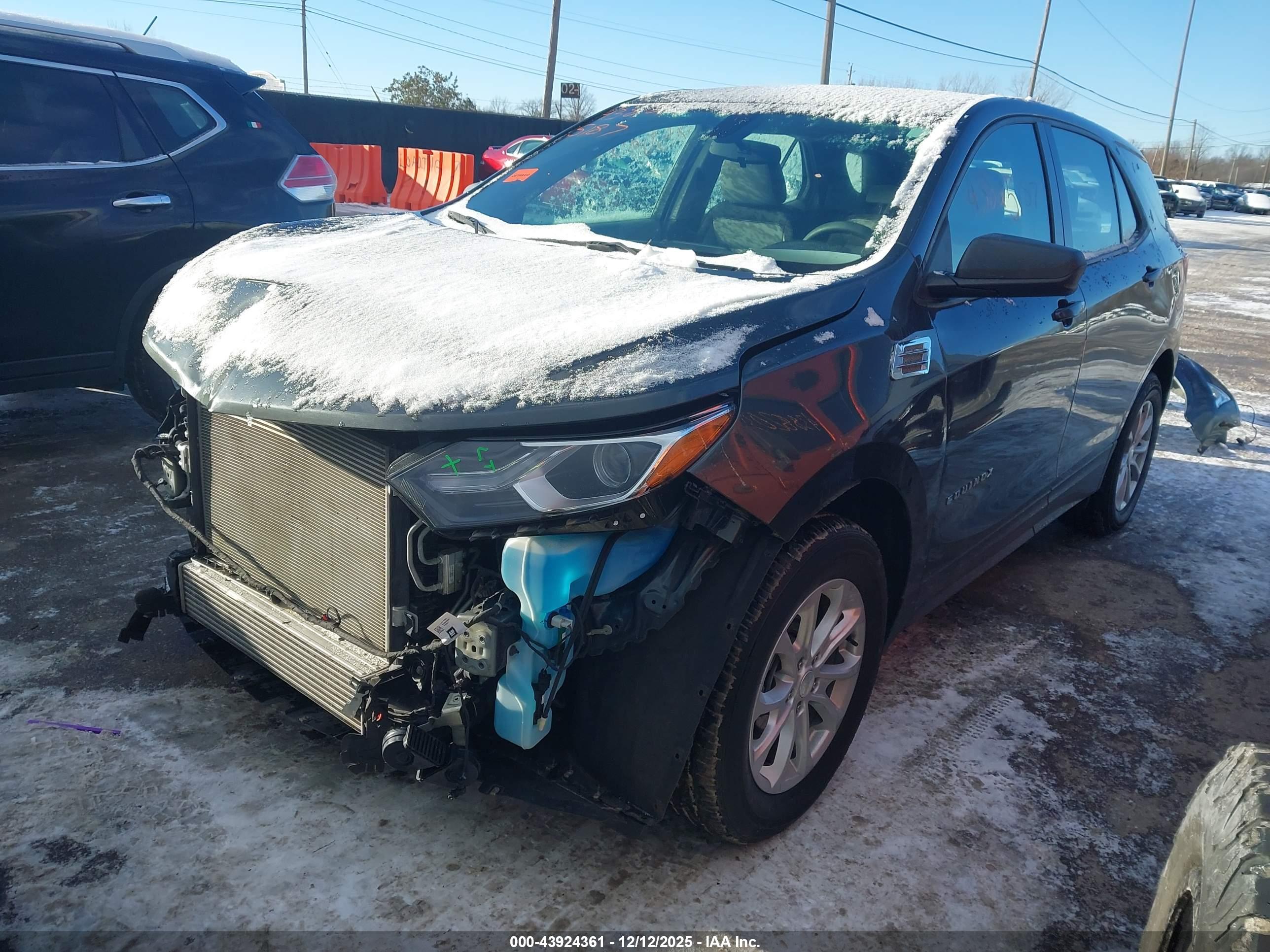 CHEVROLET EQUINOX image 2