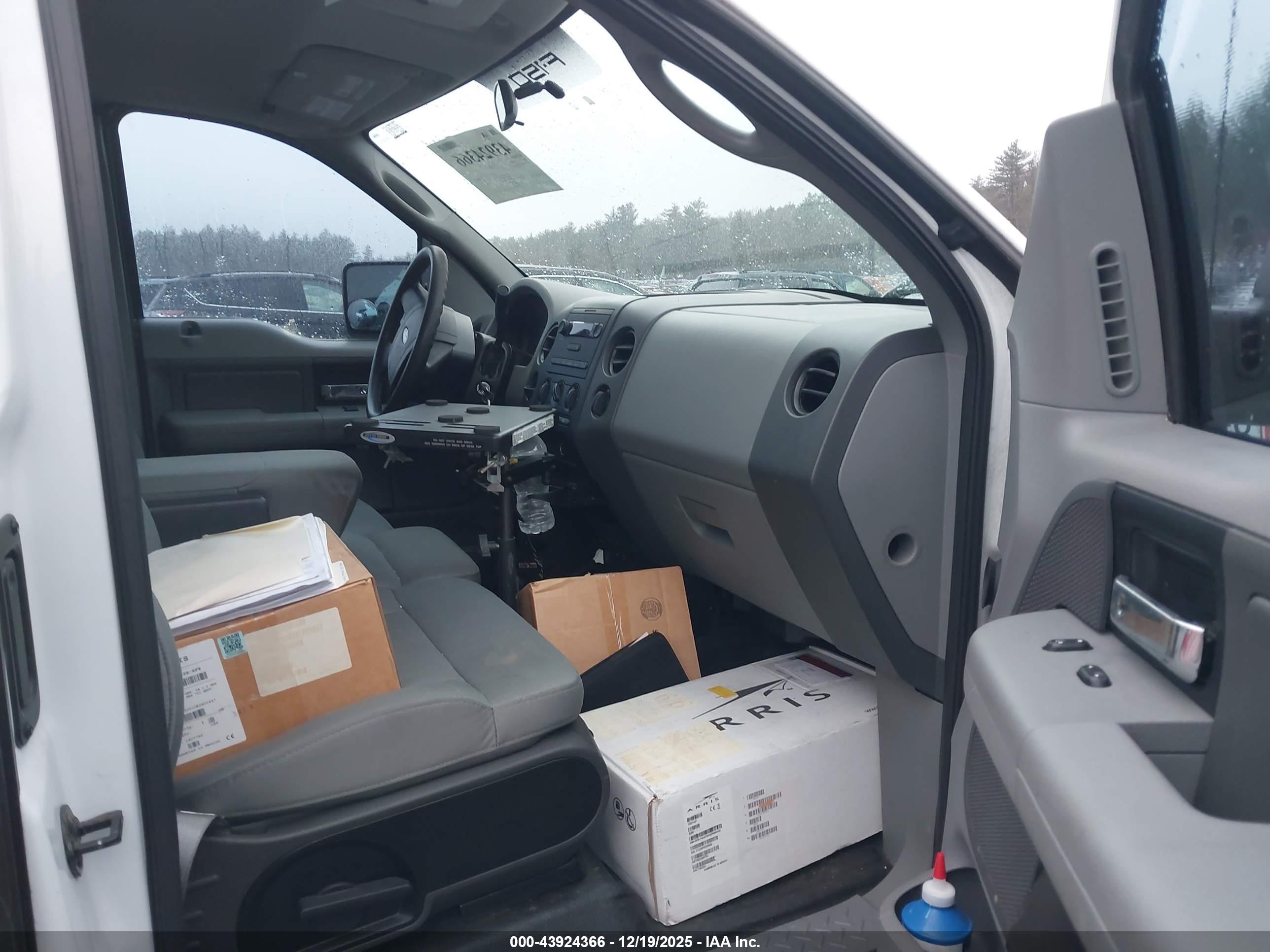 FORD F-150 image 5