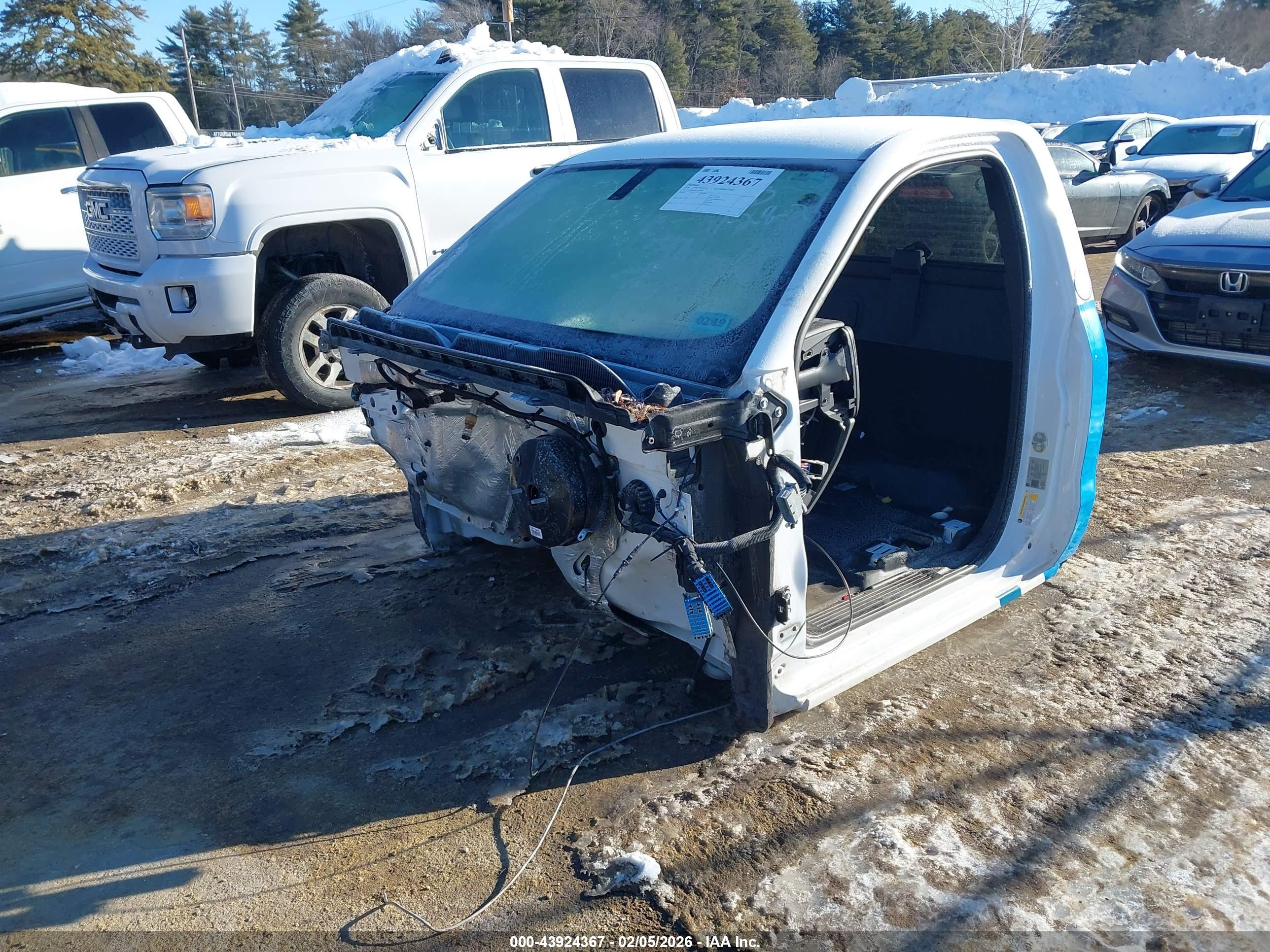 CHEVROLET SILVERADO image 2