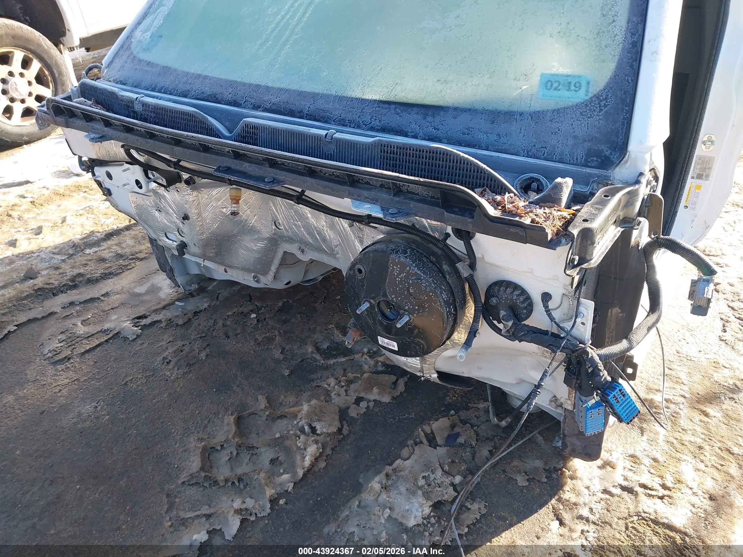 CHEVROLET SILVERADO image 6