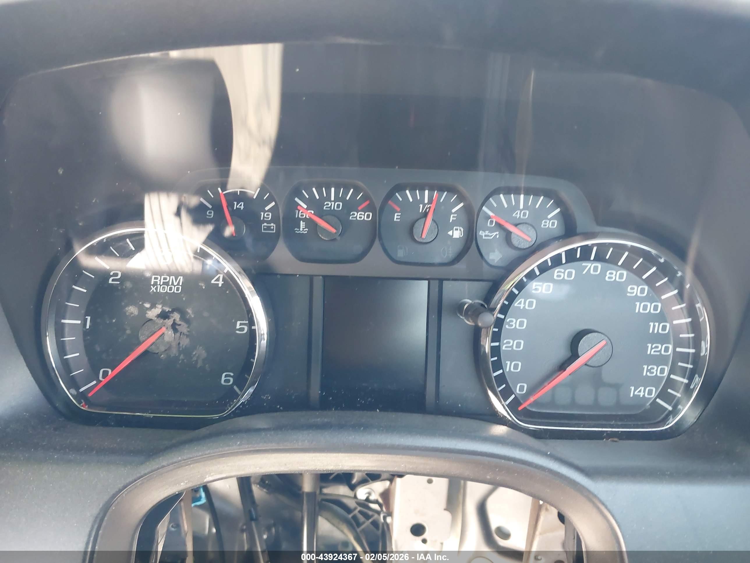 CHEVROLET SILVERADO image 7