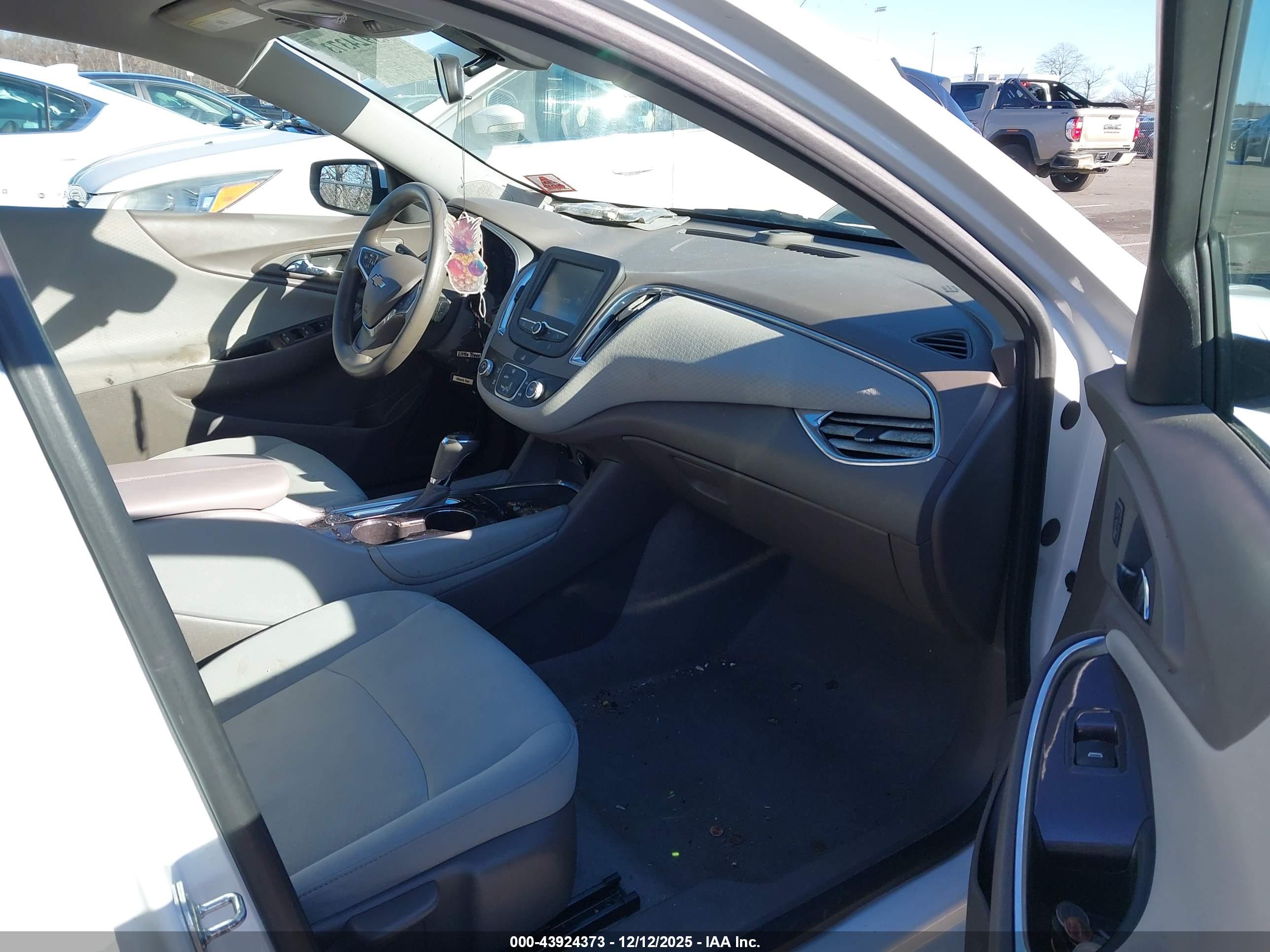 CHEVROLET MALIBU image 5