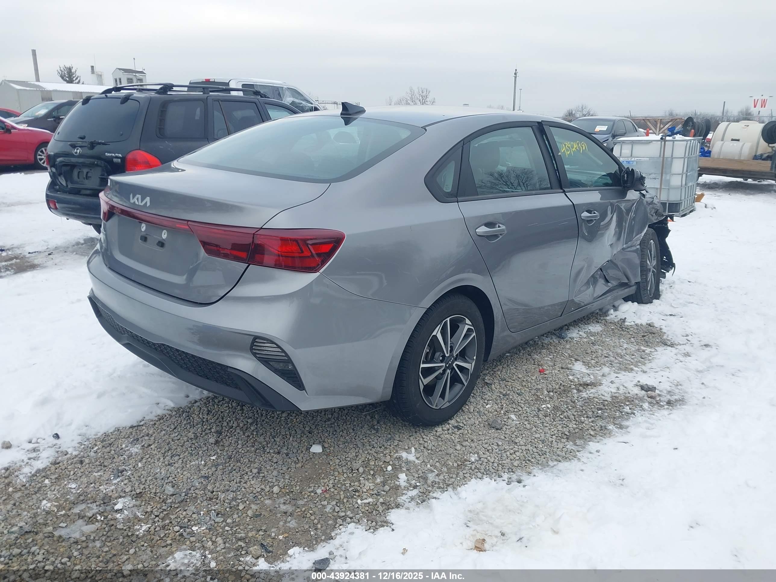 KIA FORTE image 4