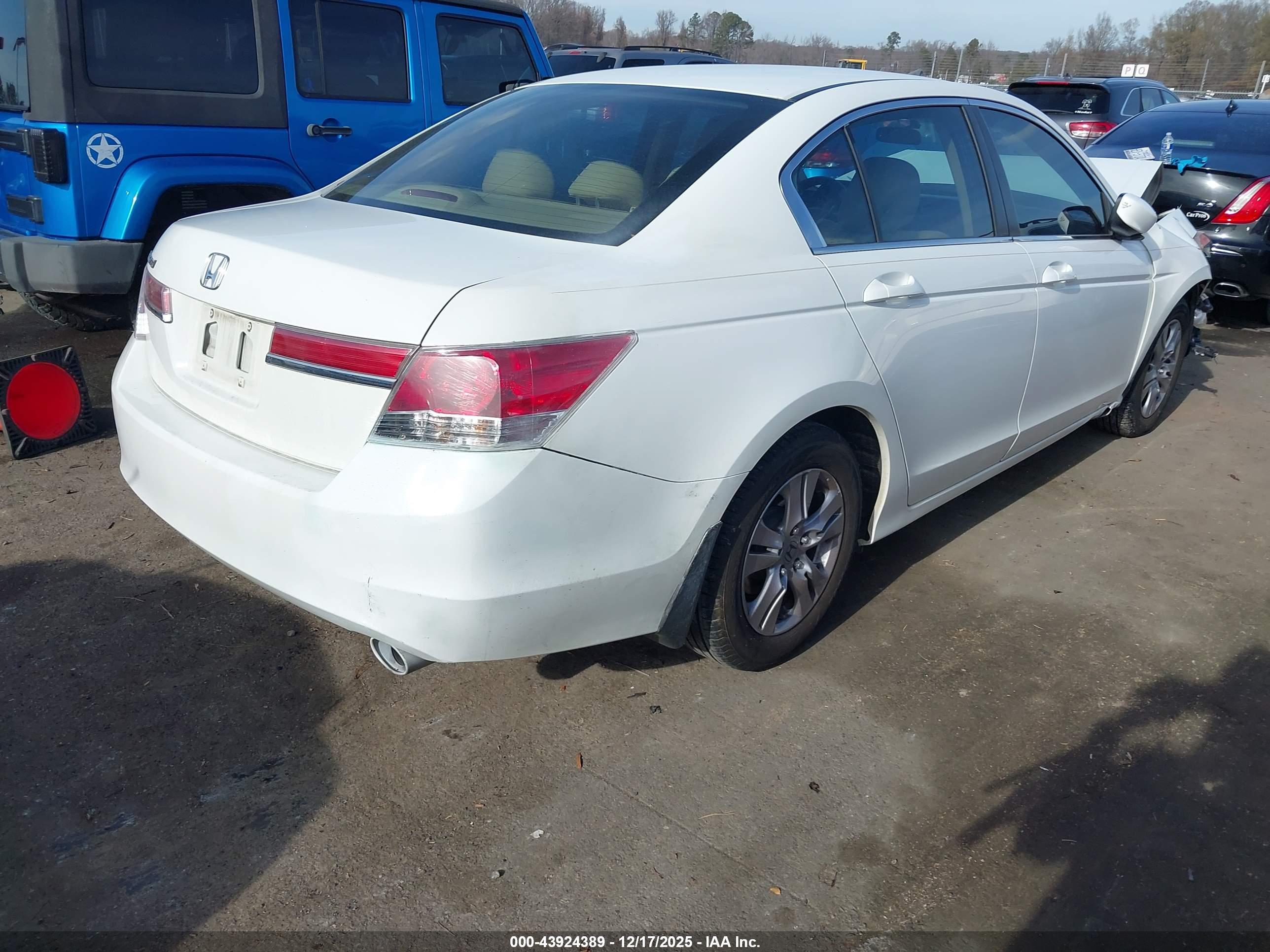 HONDA ACCORD image 4