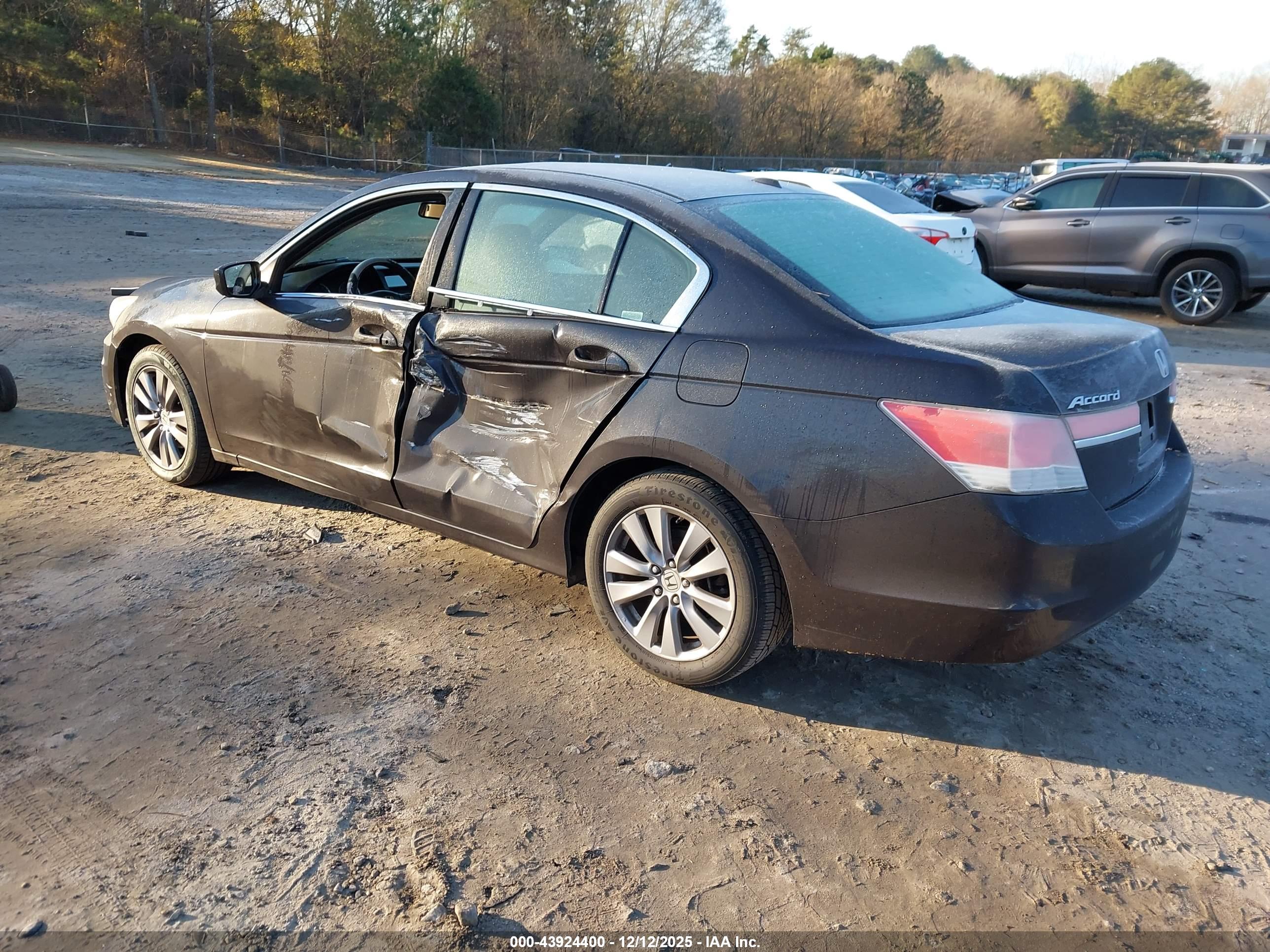 HONDA ACCORD image 3