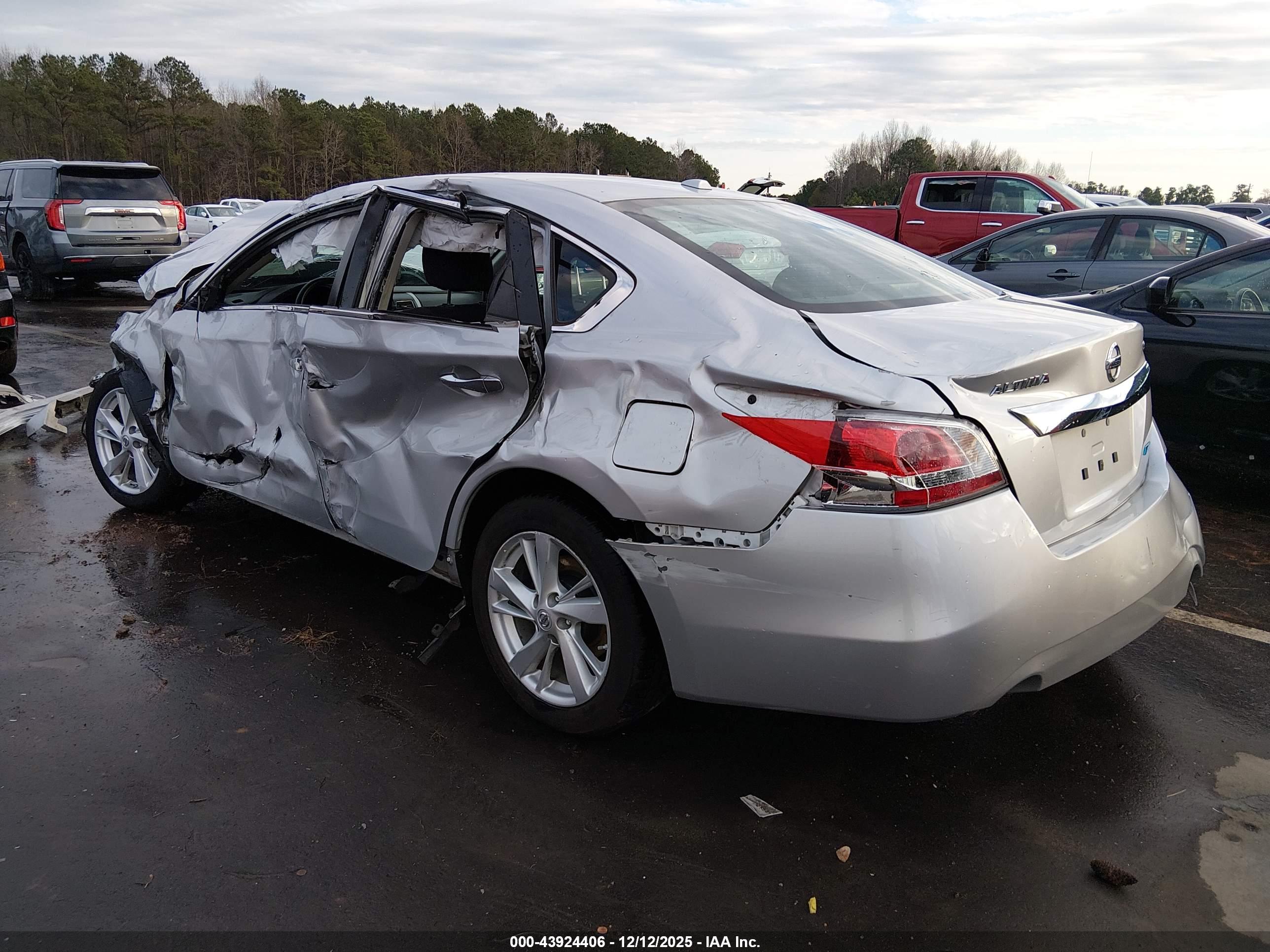 NISSAN ALTIMA image 3