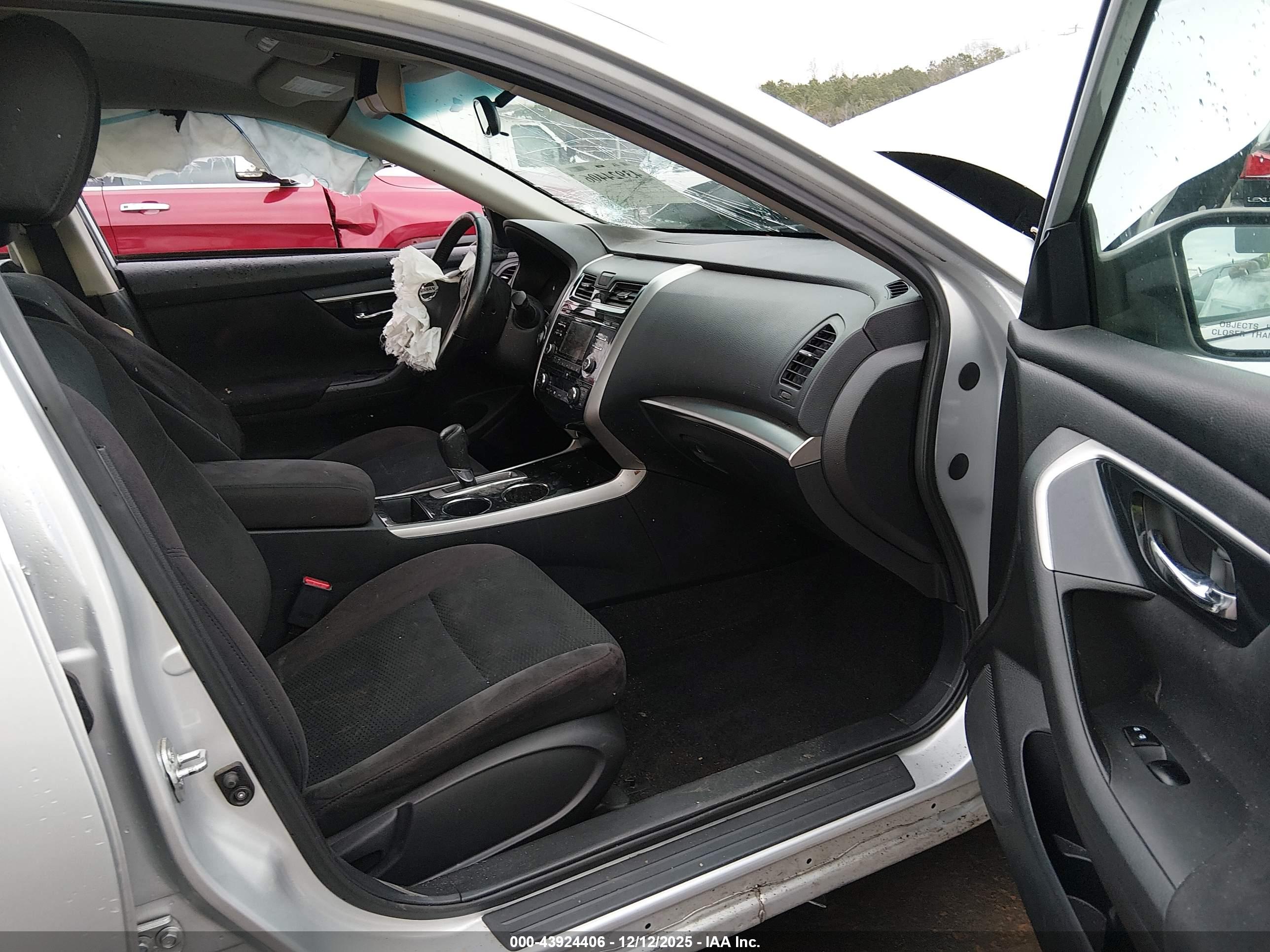NISSAN ALTIMA image 5