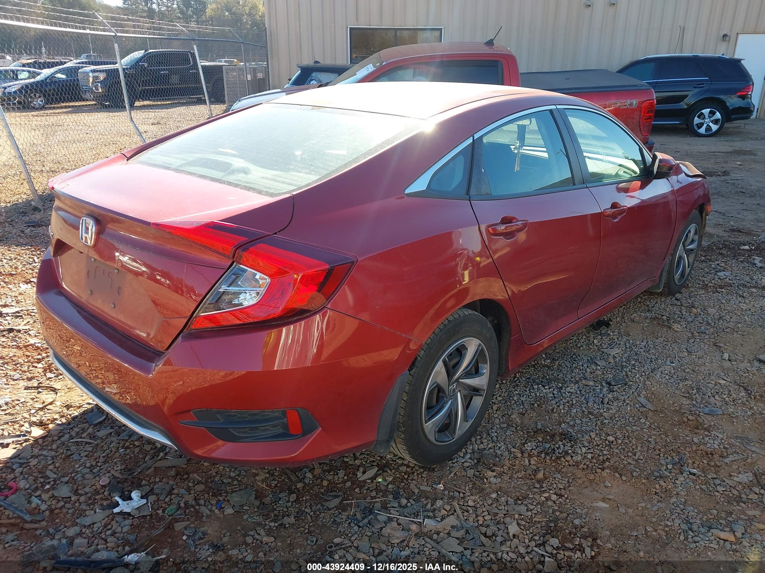 HONDA CIVIC image 4