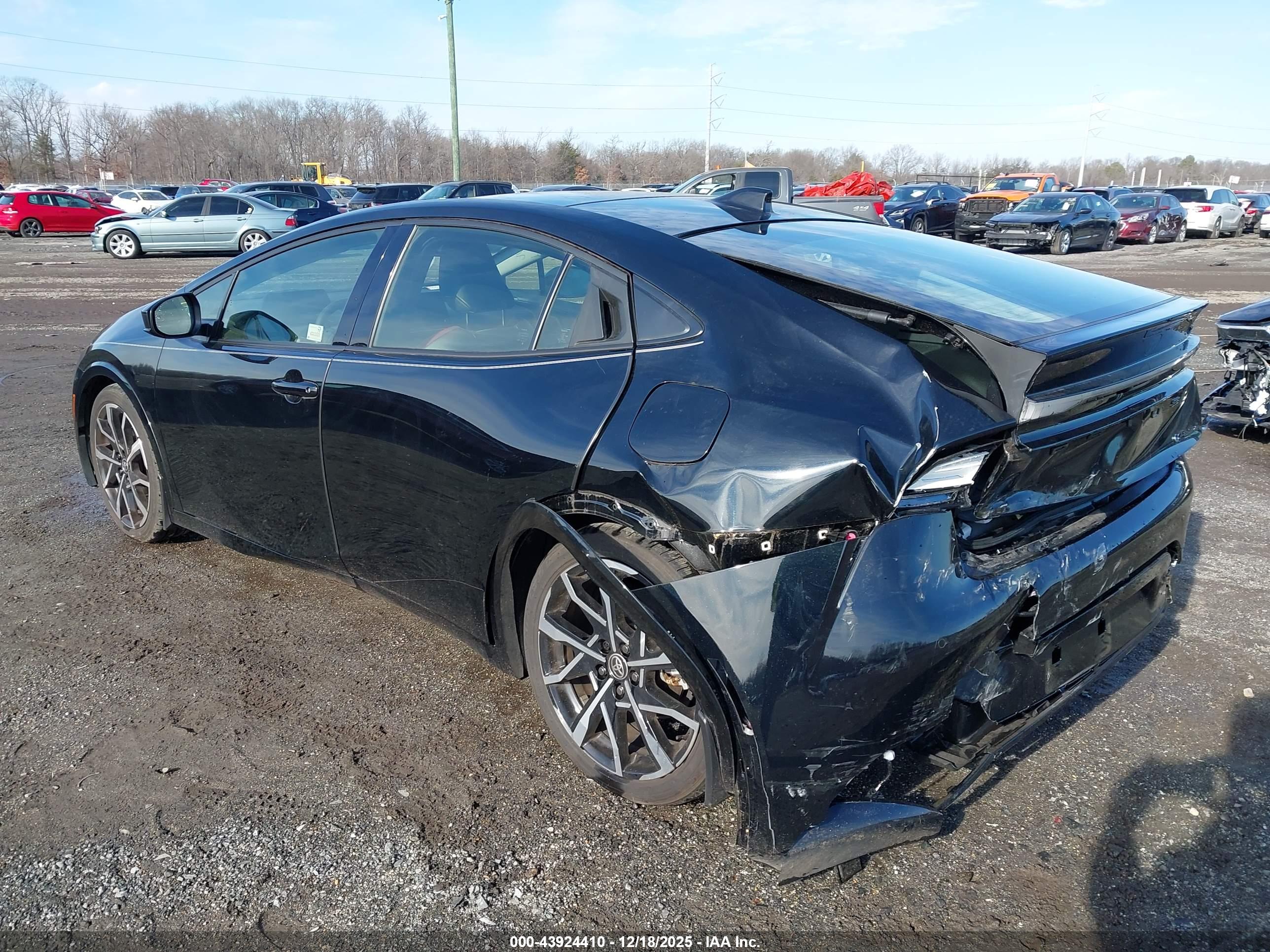 TOYOTA PRIUS image 3