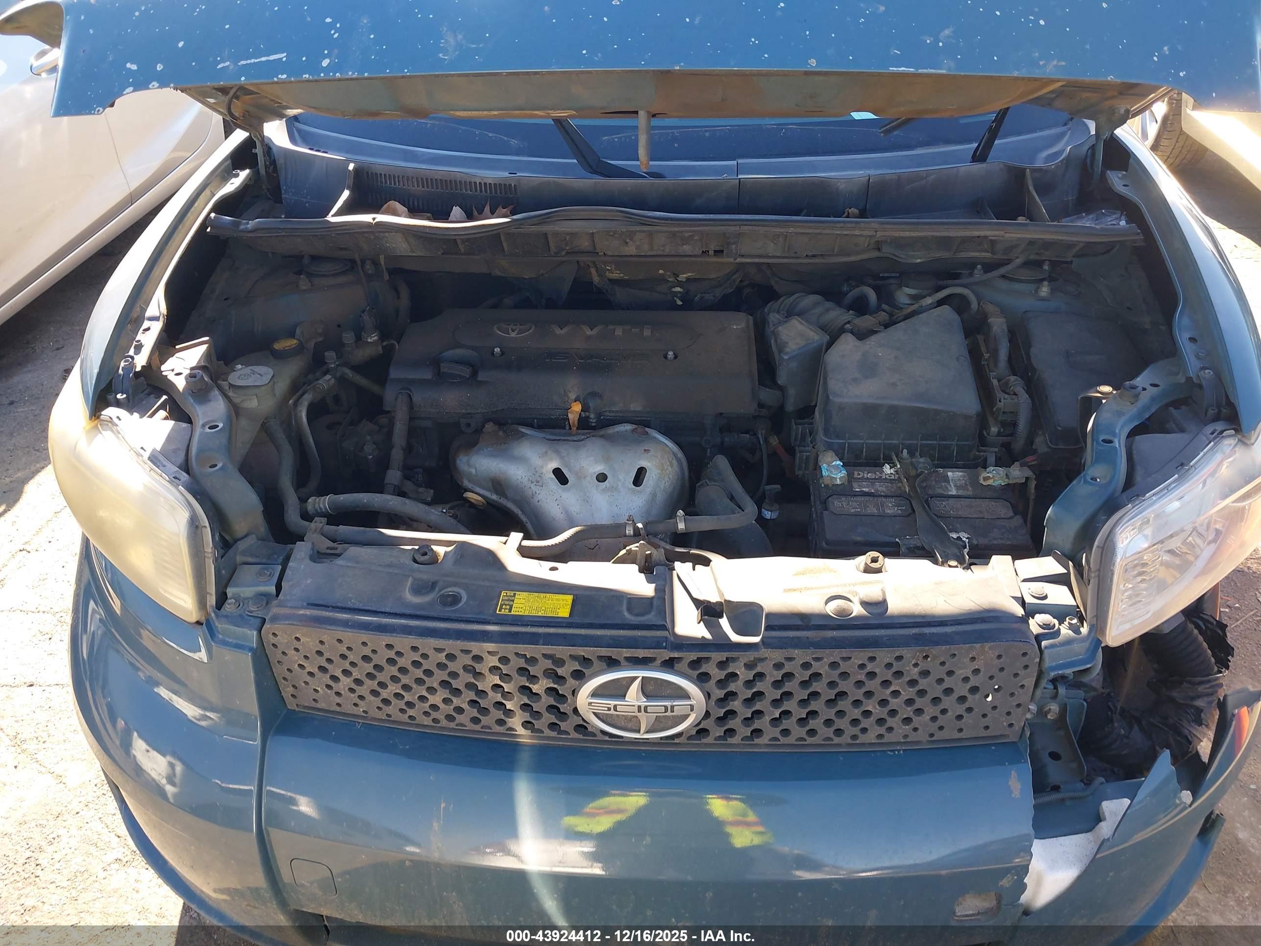 SCION XB image 10