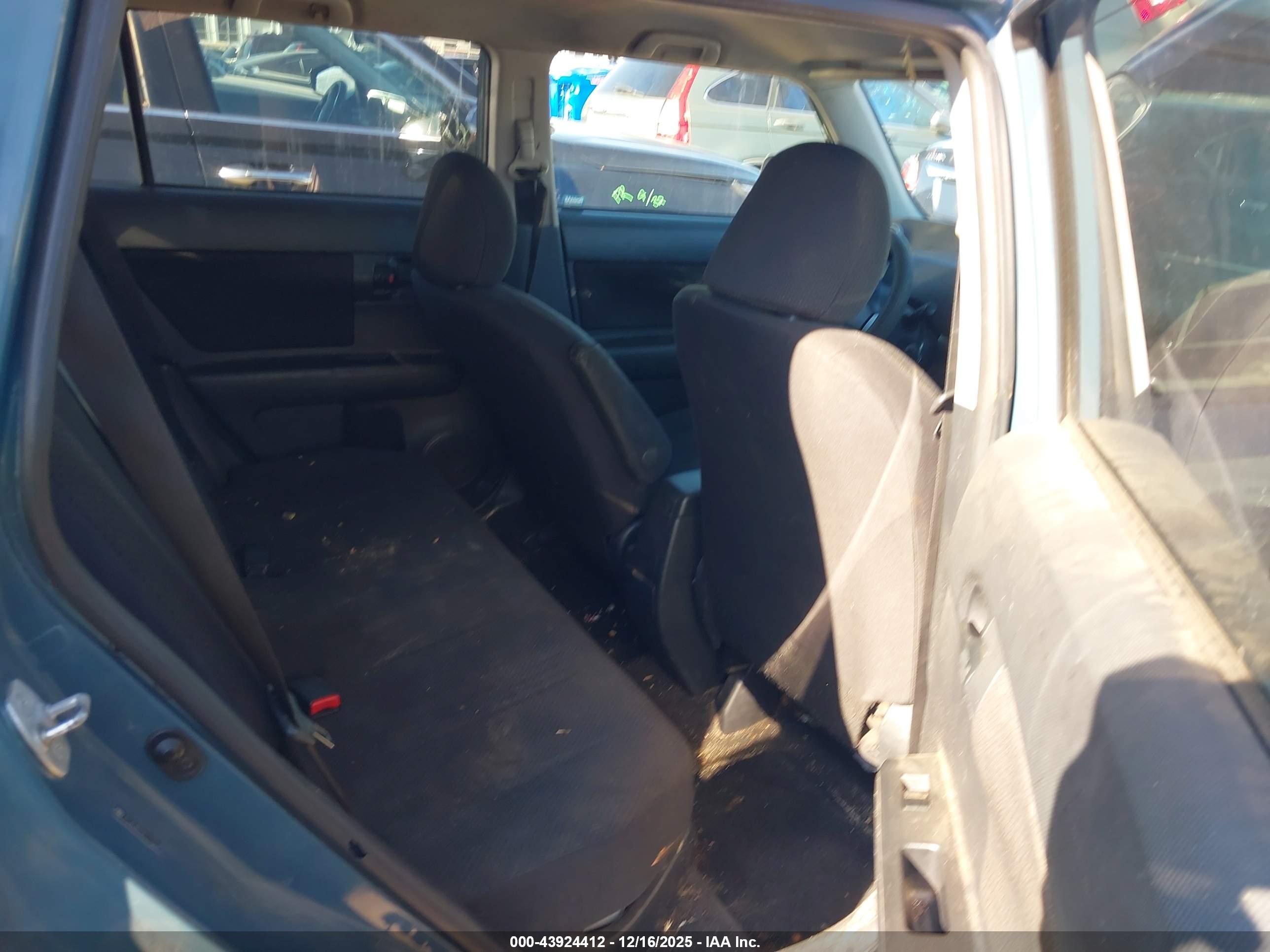 SCION XB image 8