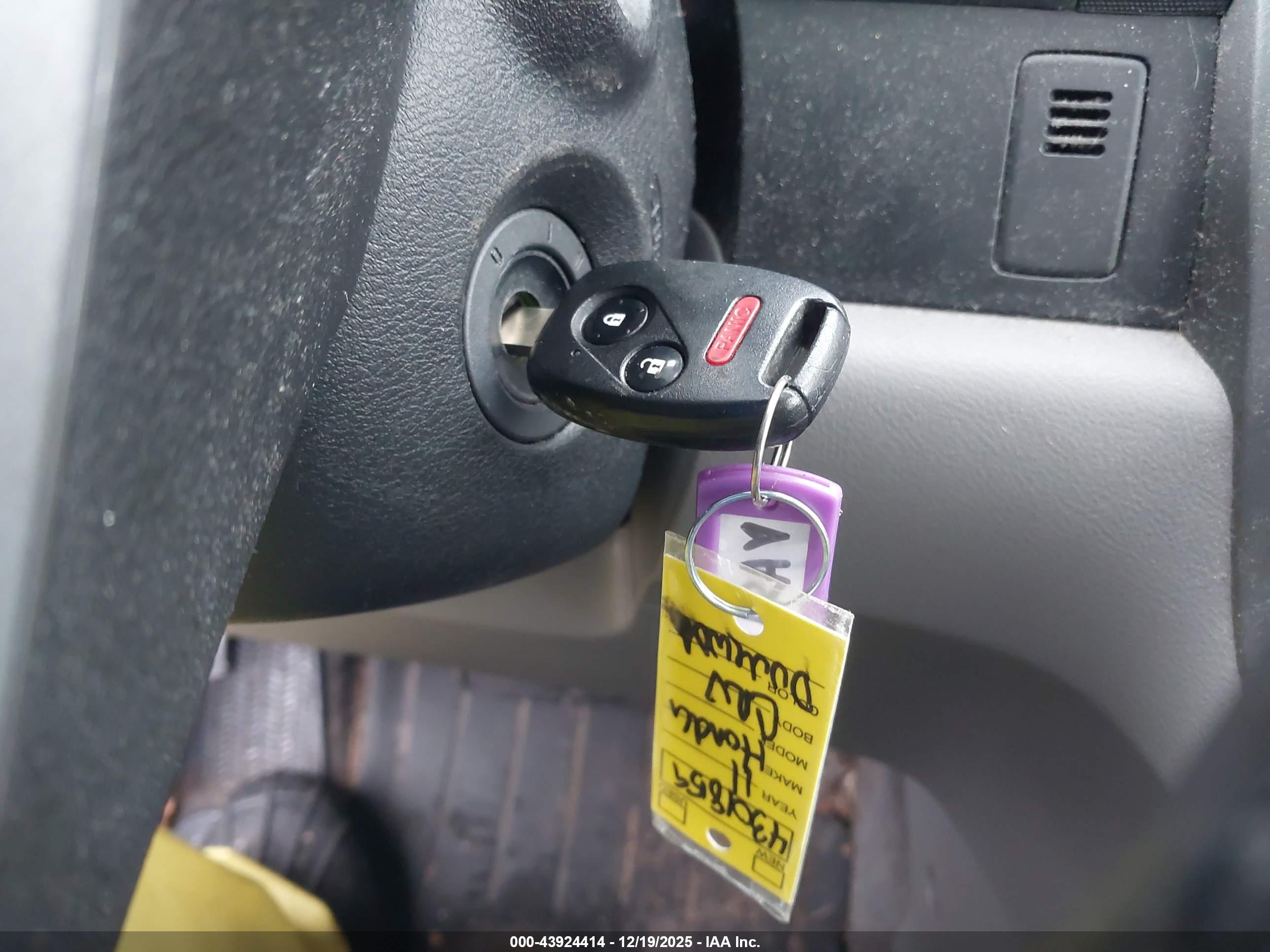 HONDA CR-V image 11