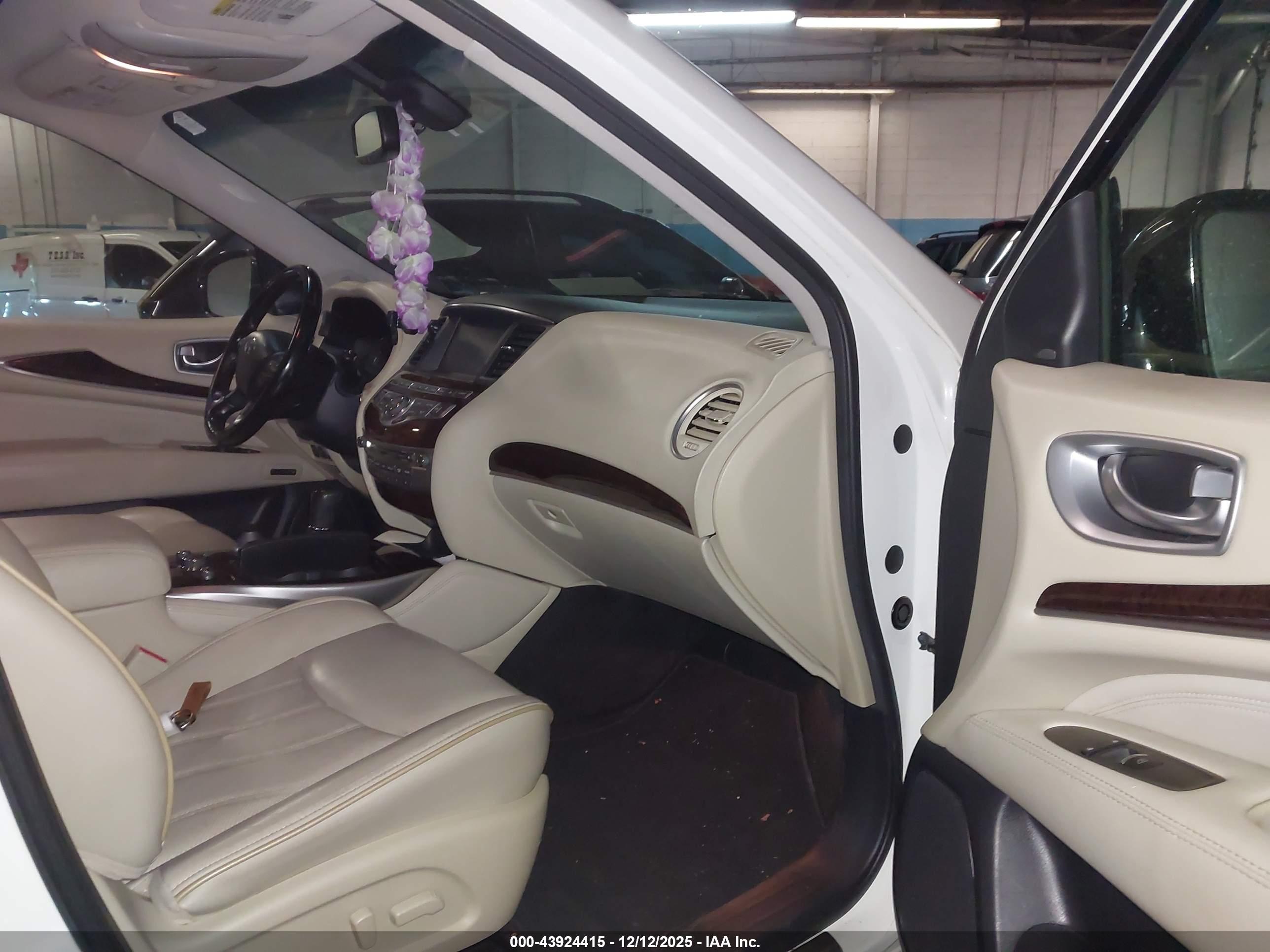 INFINITI QX60 image 5