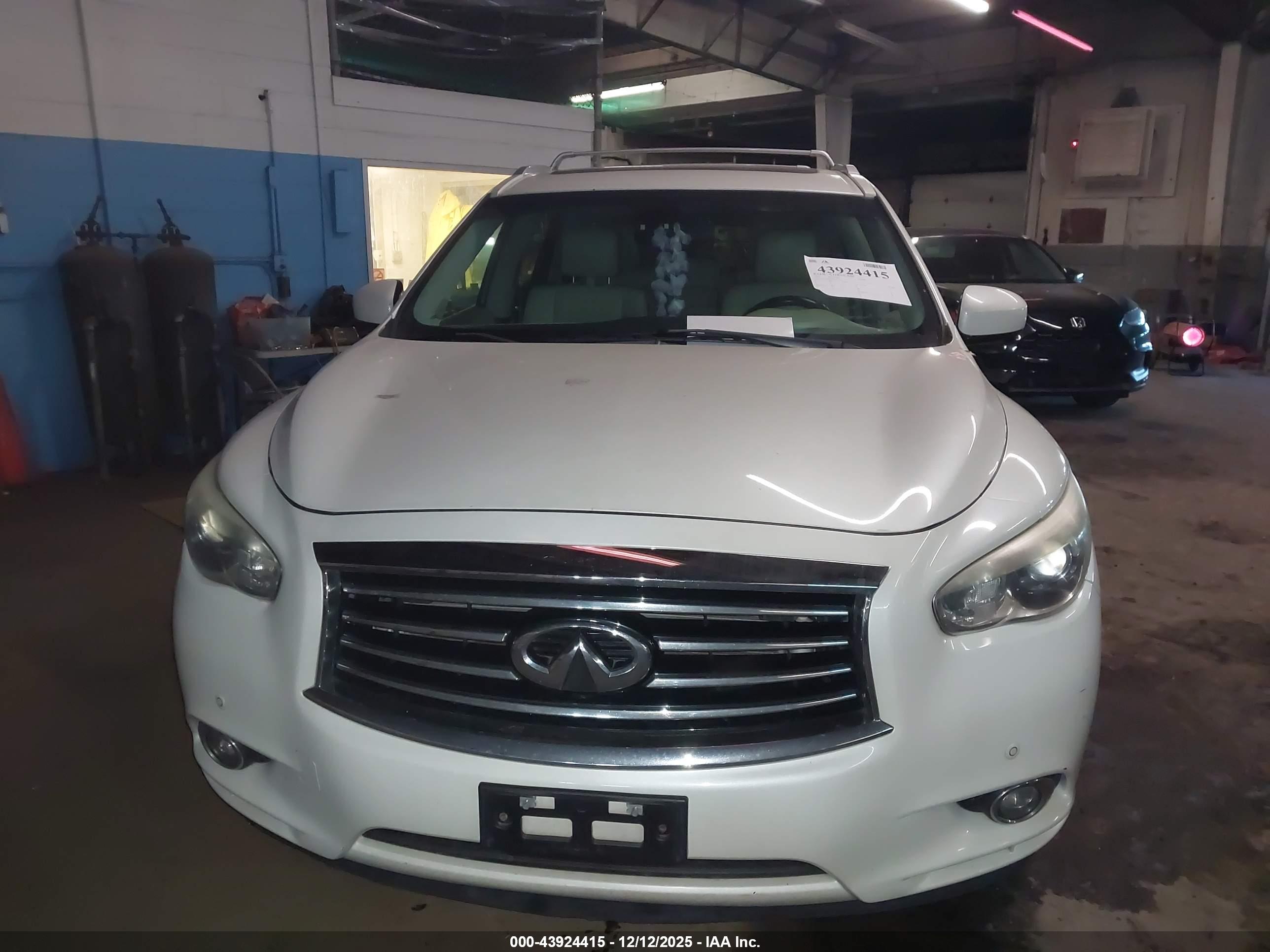 INFINITI QX60 image 6