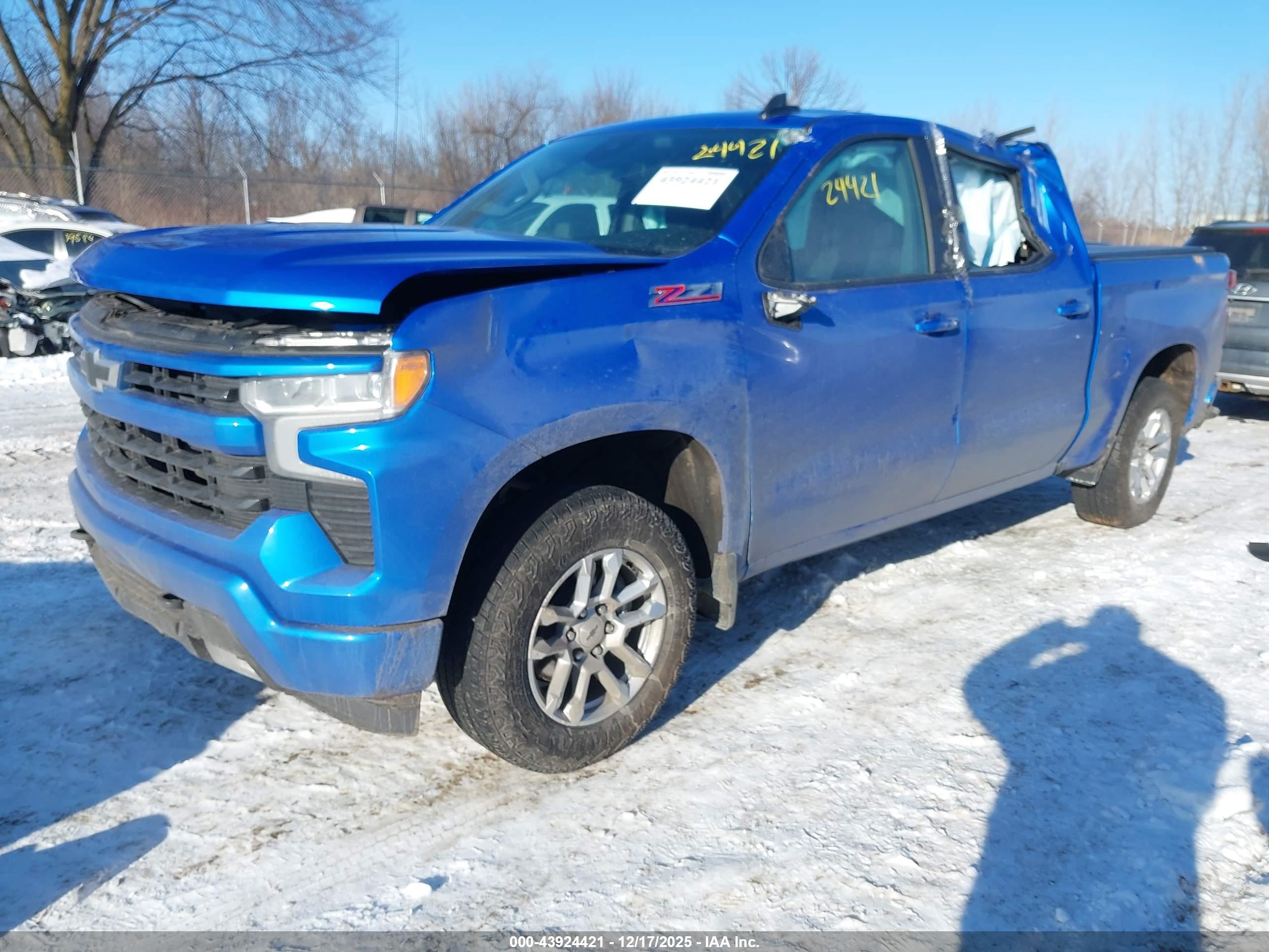 CHEVROLET SILVERADO image 2