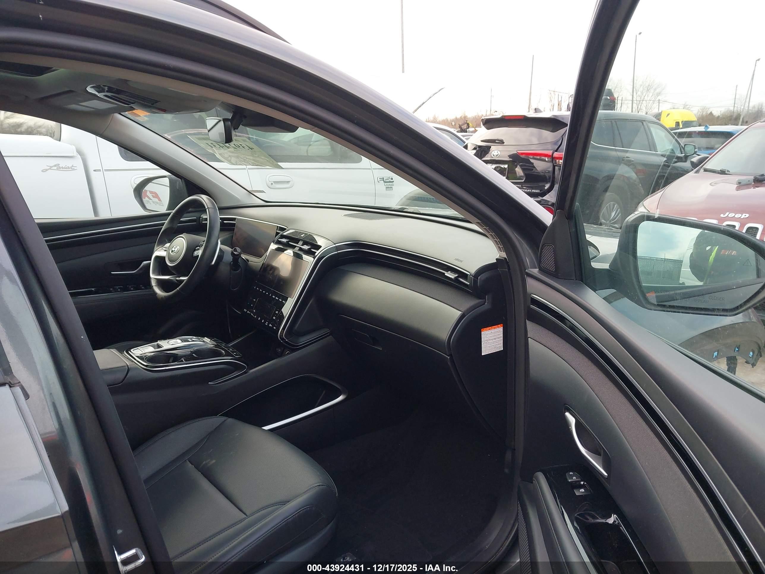 HYUNDAI TUCSON image 5