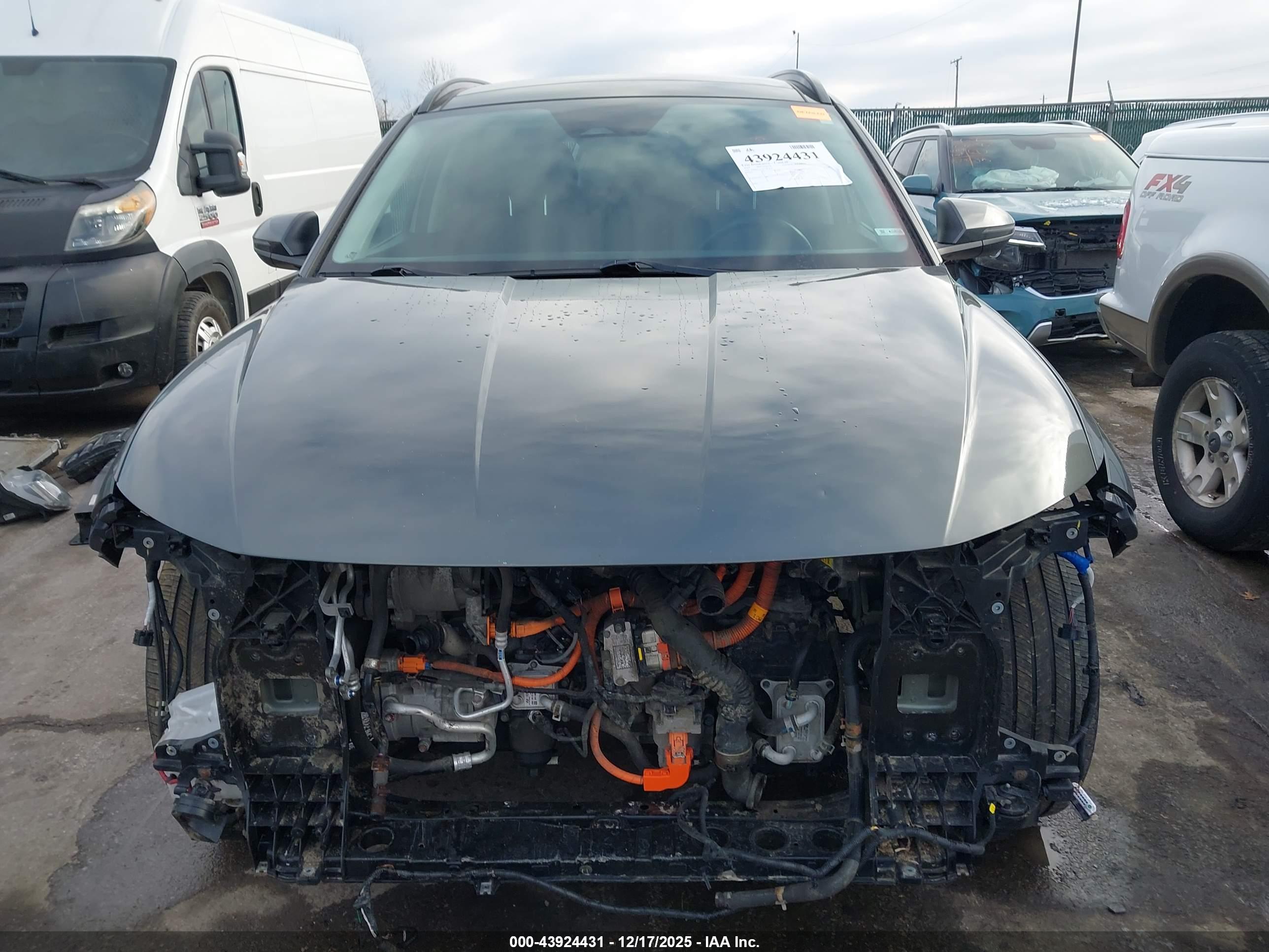 HYUNDAI TUCSON image 6