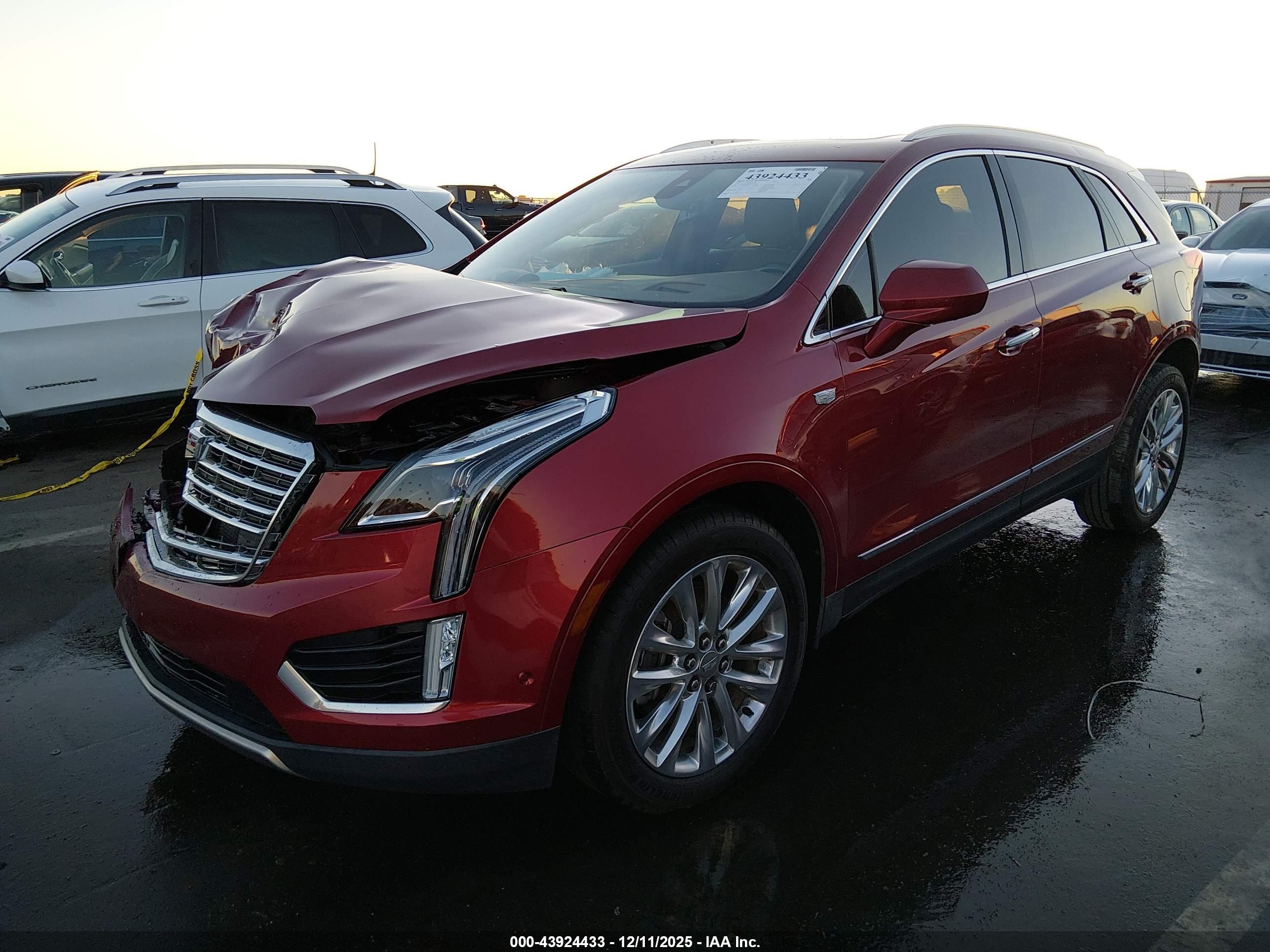 CADILLAC XT5 image 2