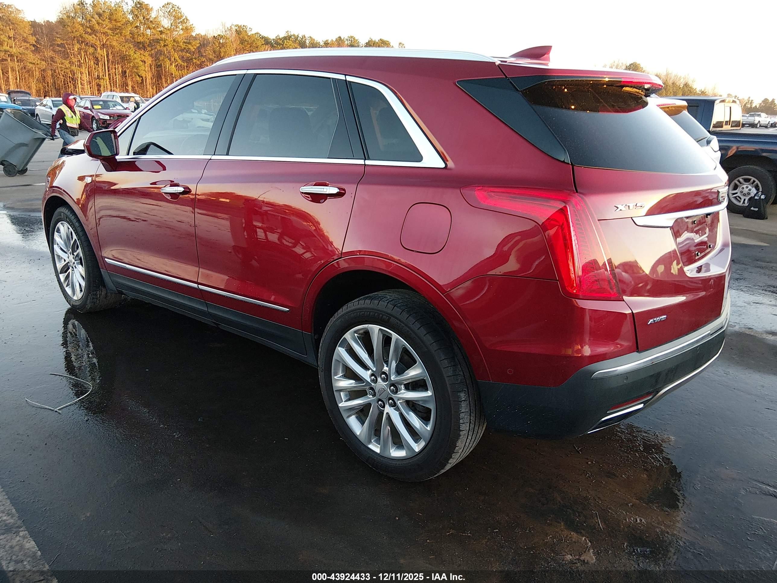 CADILLAC XT5 image 3