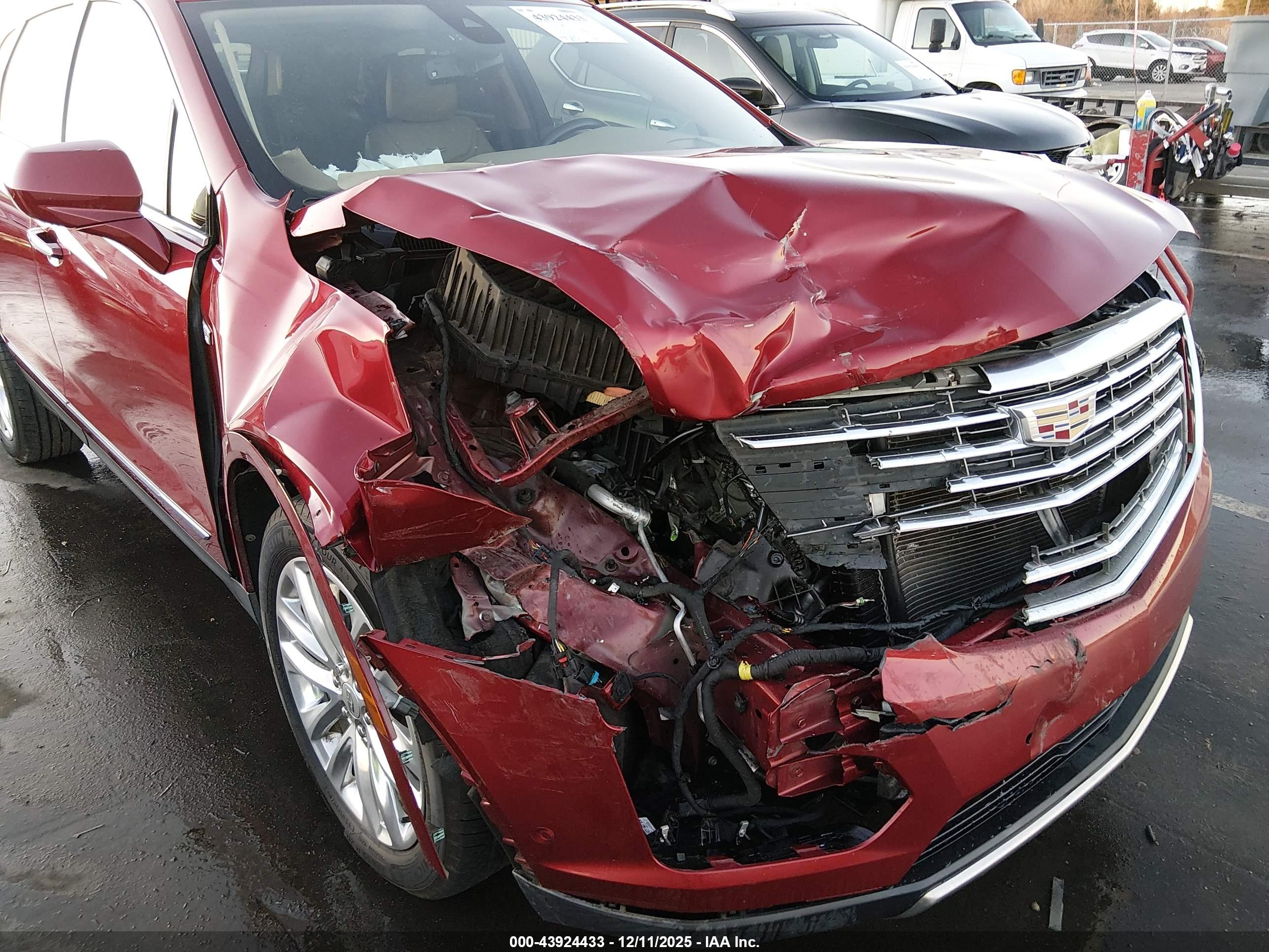 CADILLAC XT5 image 6