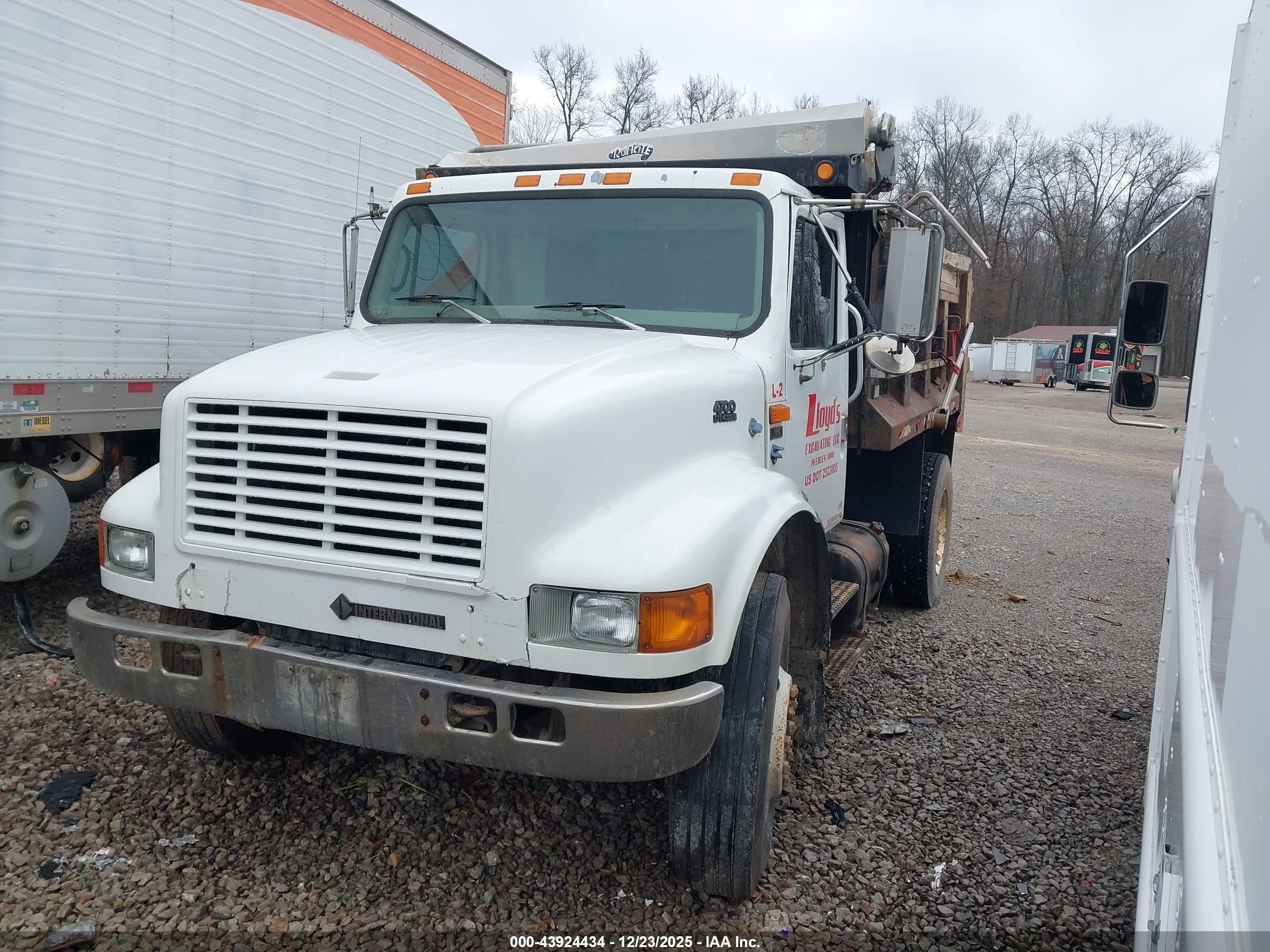 INTERNATIONAL 4000 image 2