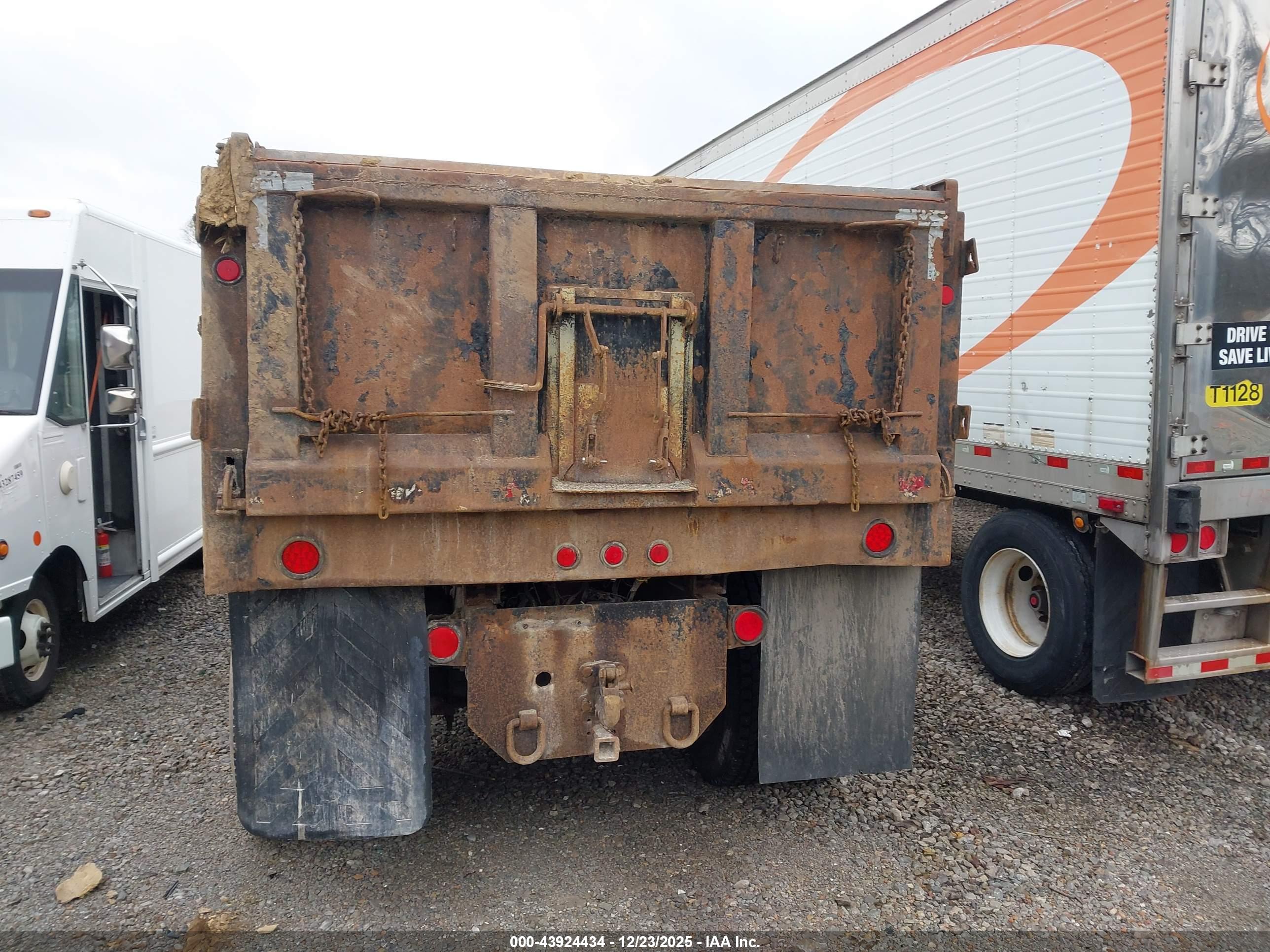 INTERNATIONAL 4000 image 8