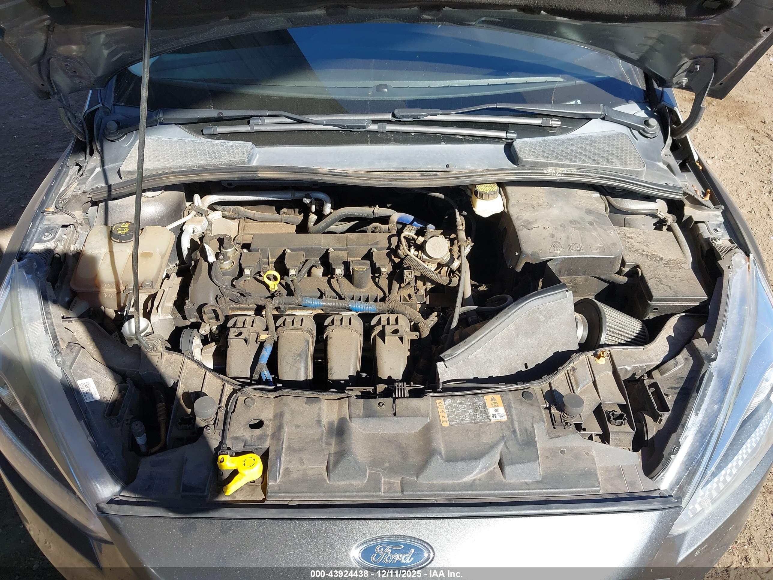 FORD FOCUS image 10