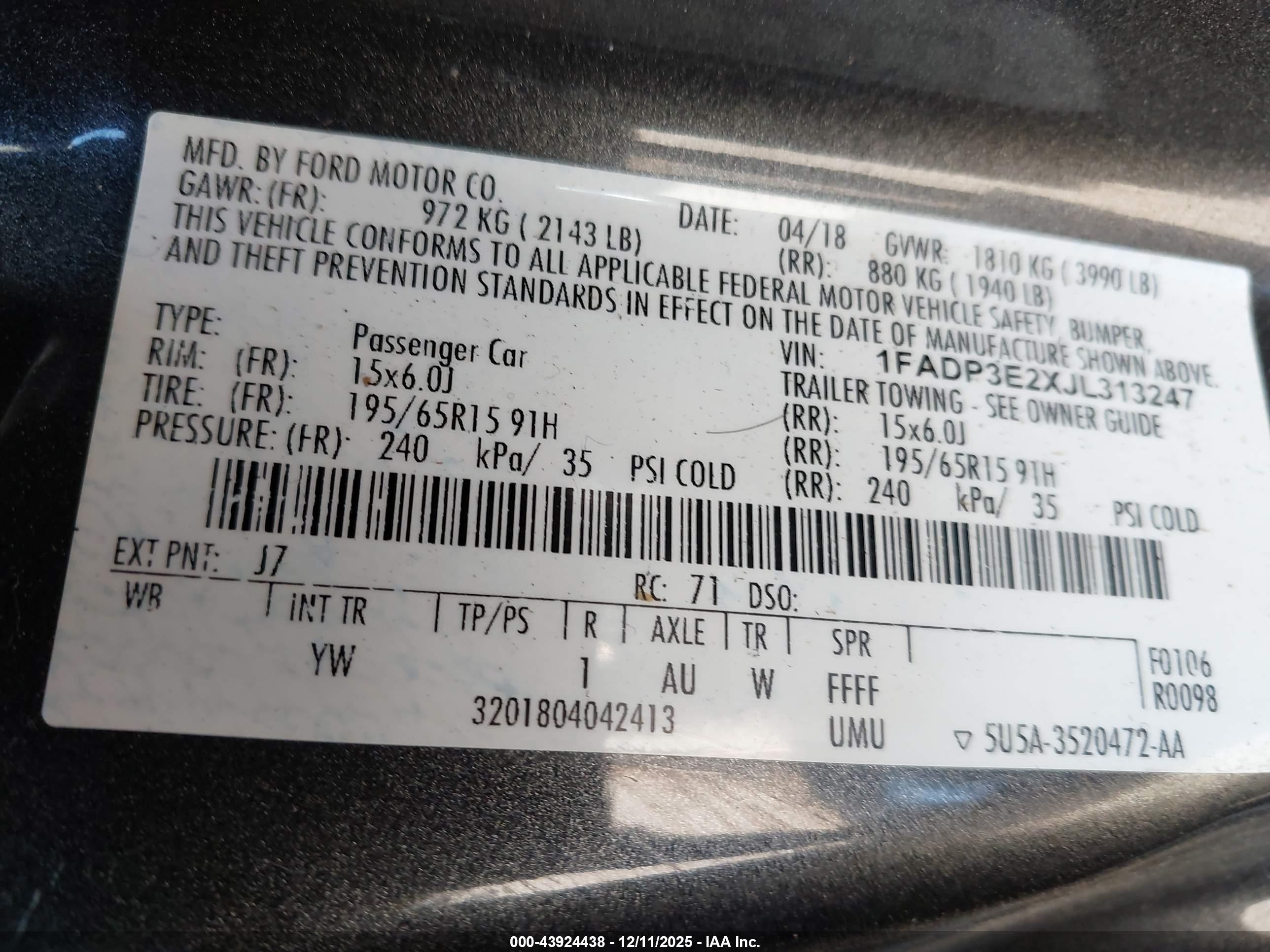 FORD FOCUS image 9