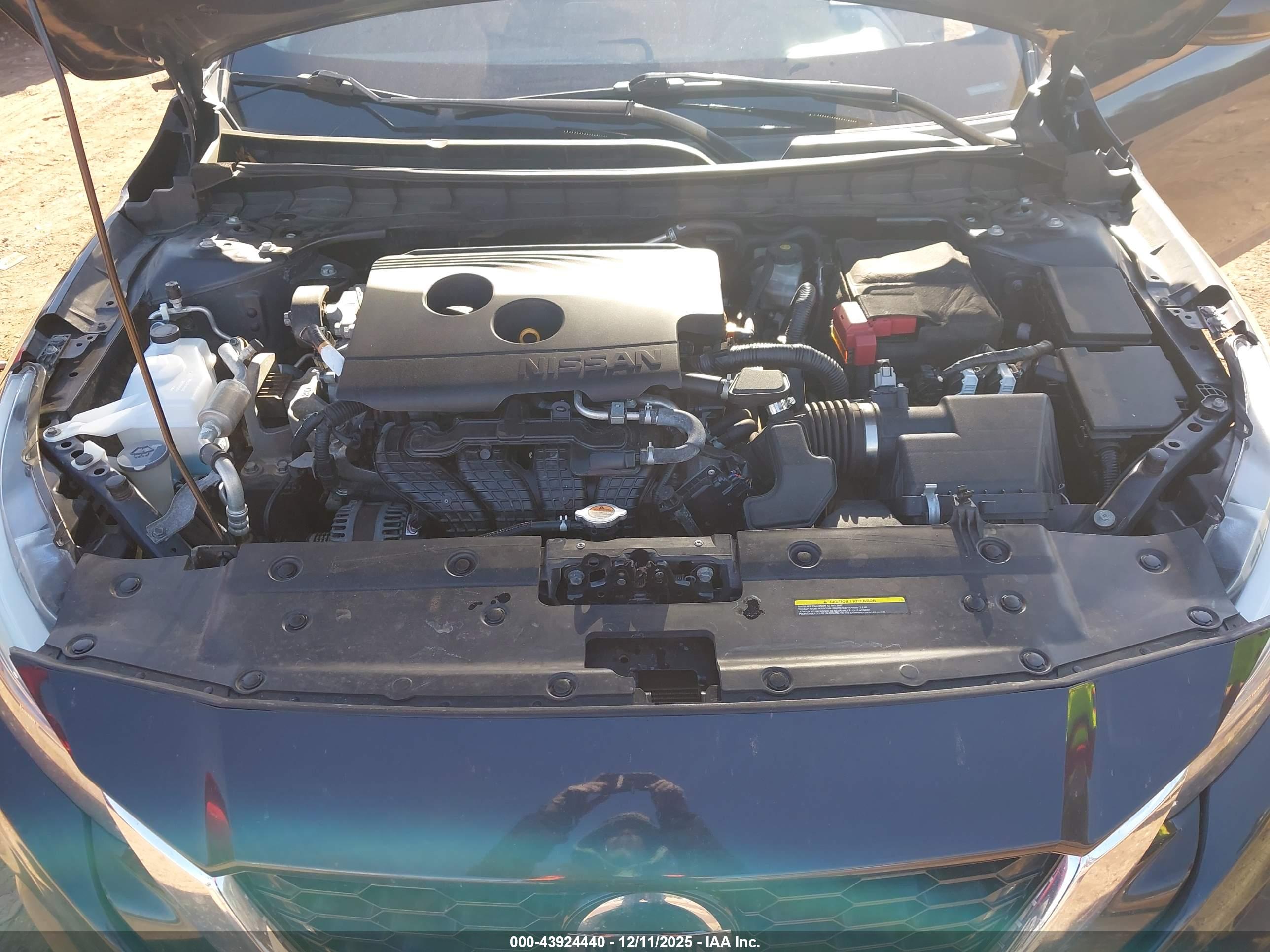 NISSAN ALTIMA image 10