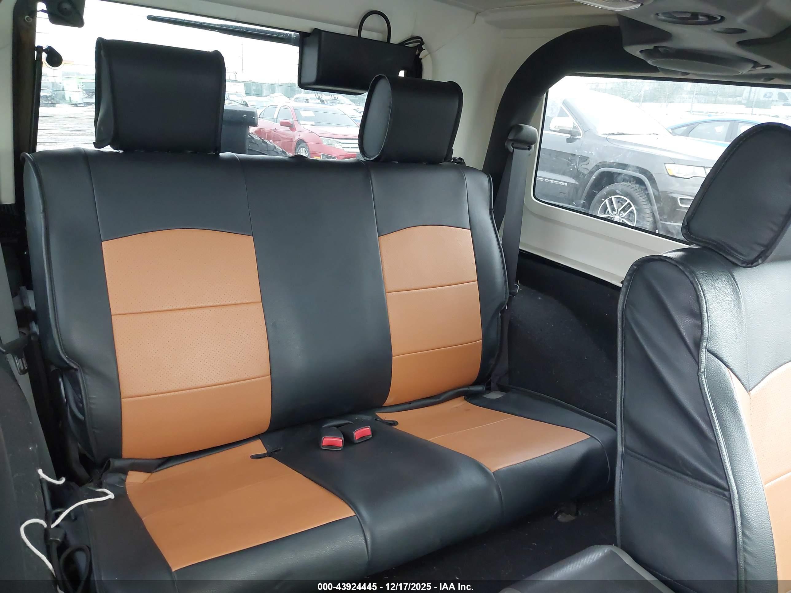 JEEP WRANGLER image 8
