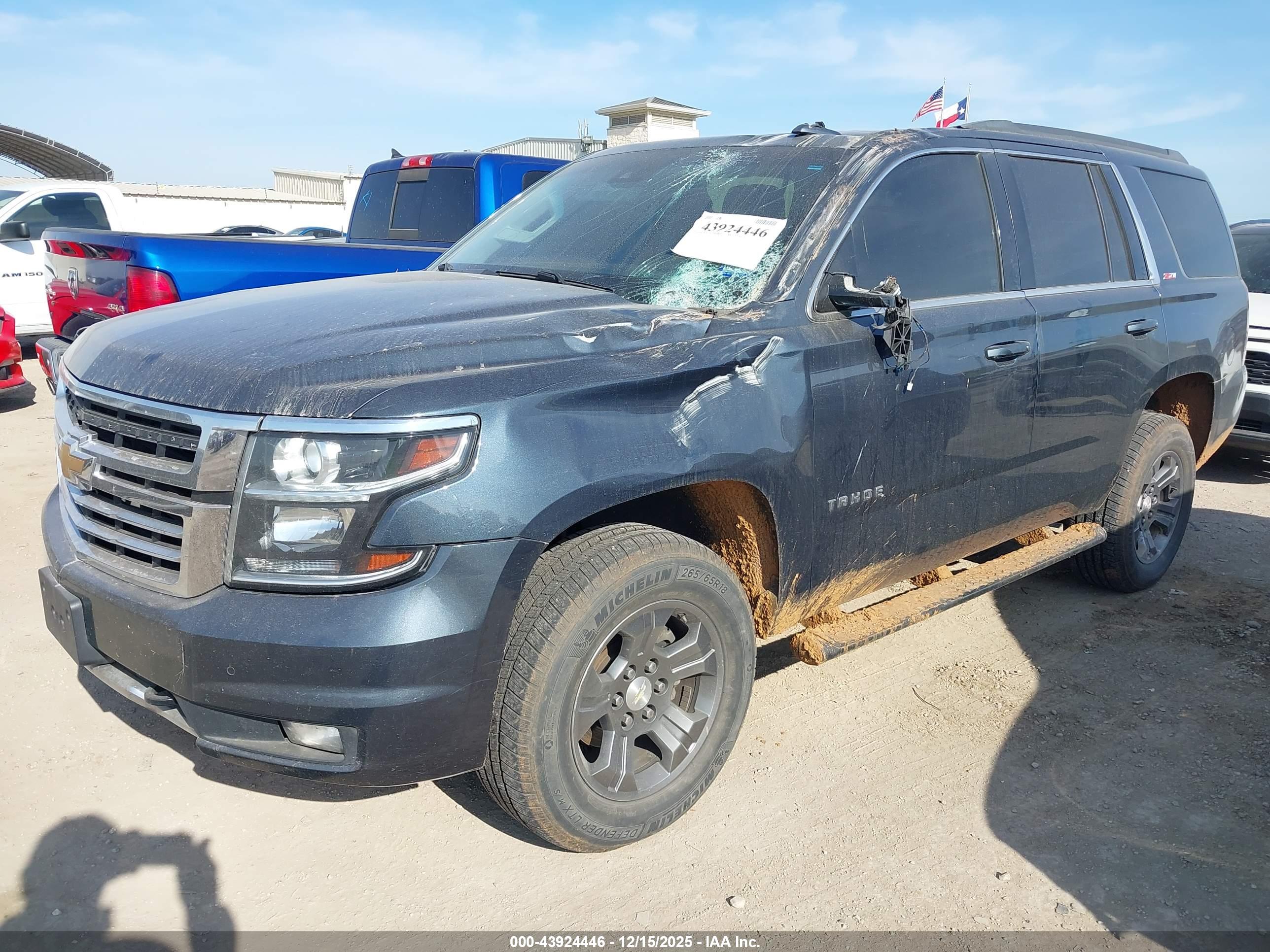 CHEVROLET TAHOE image 2