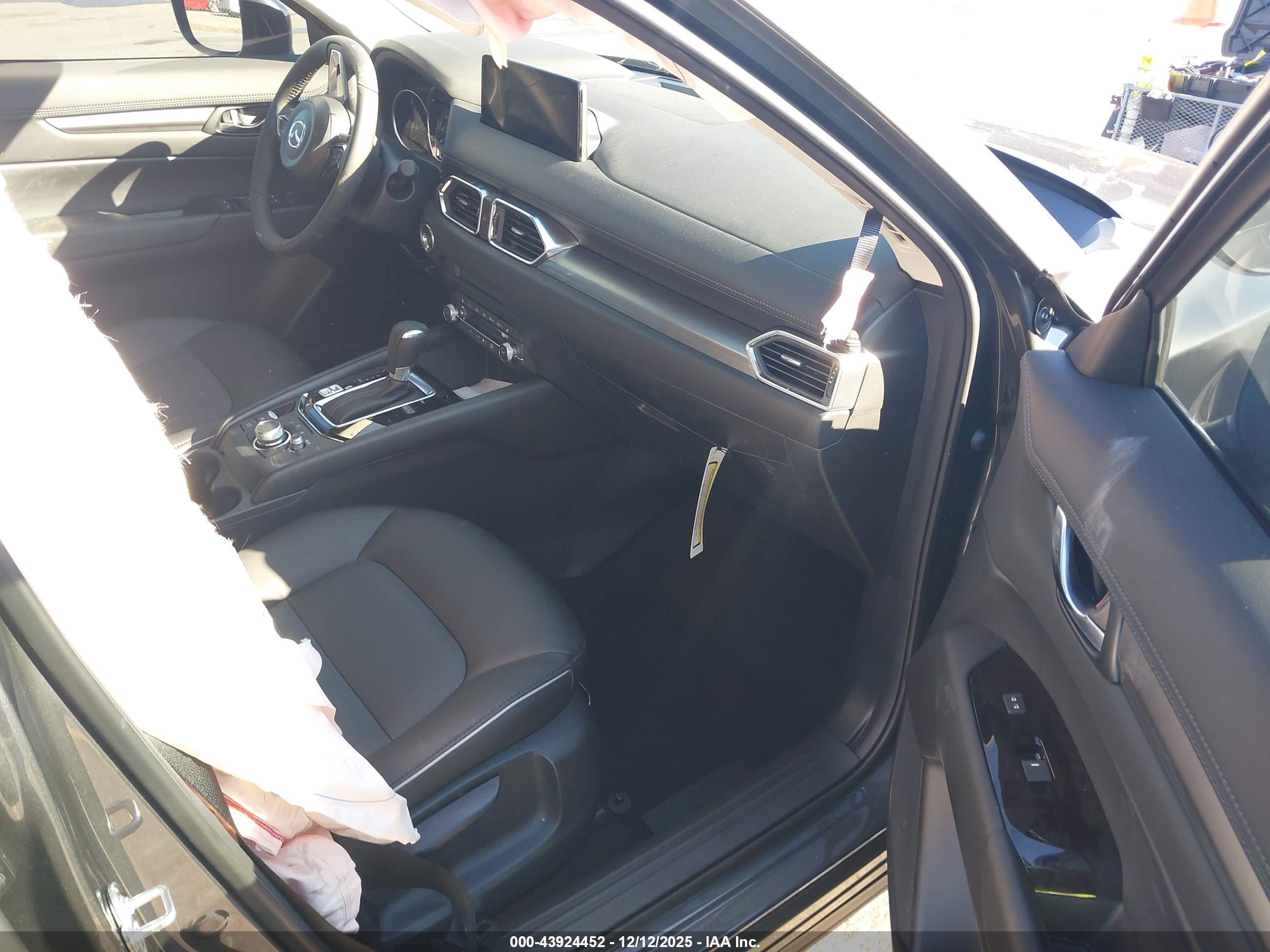 MAZDA CX-5 image 5