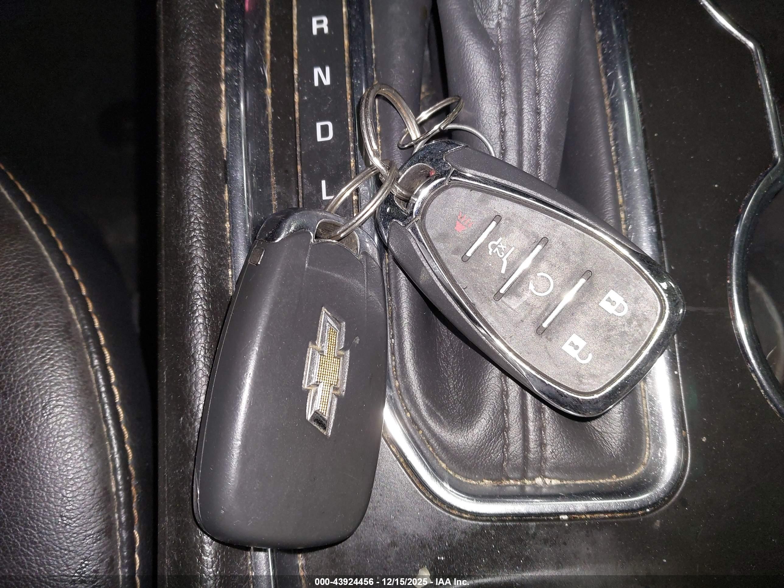 CHEVROLET TRAVERSE image 11