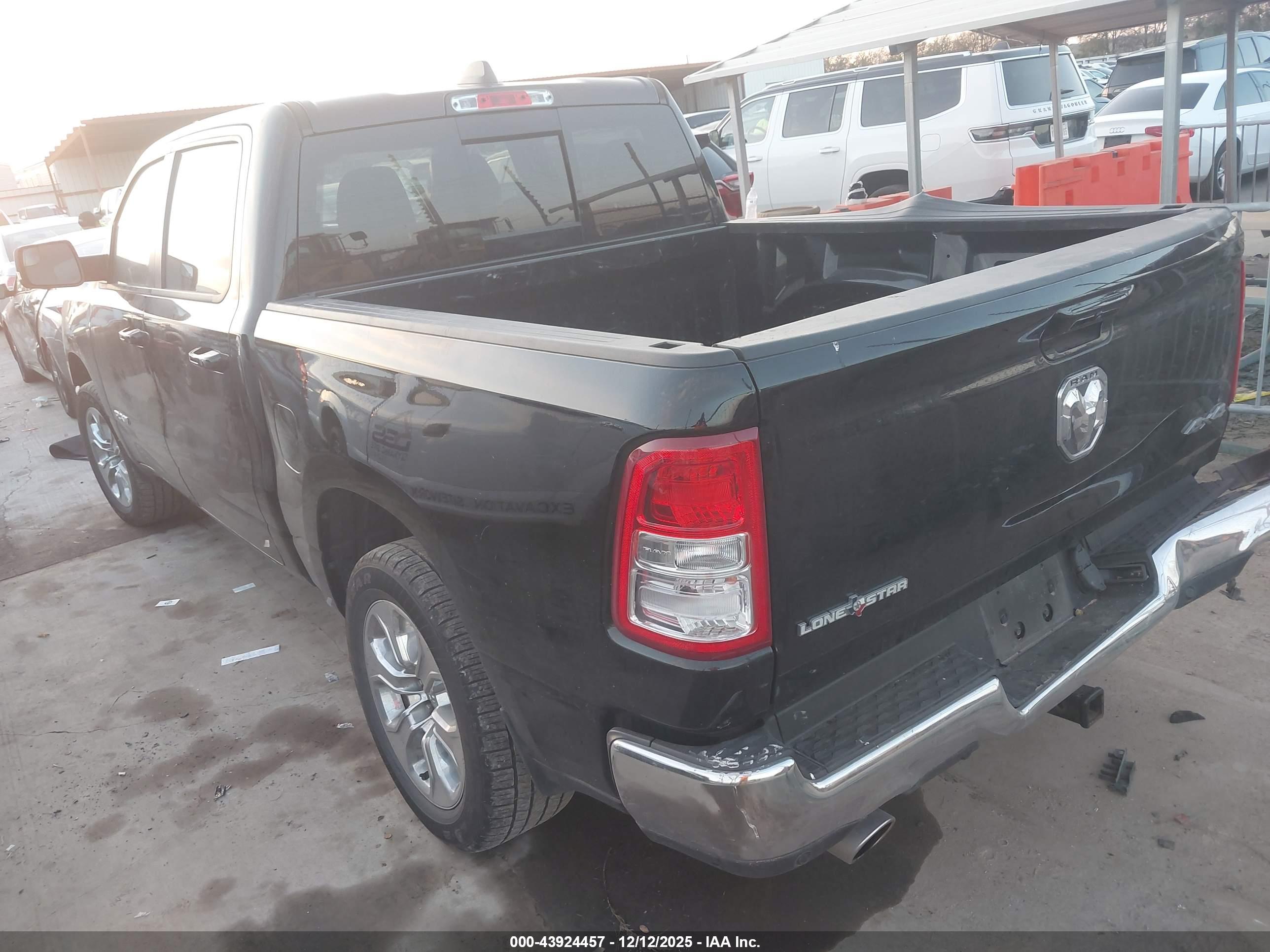 RAM 1500 image 3